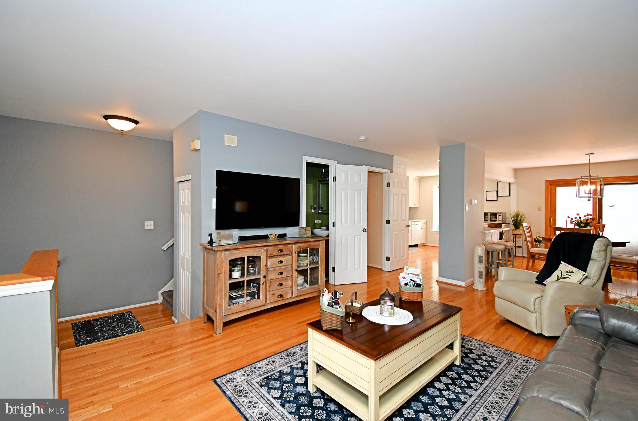 CLUB VIEW MANOR - Residential