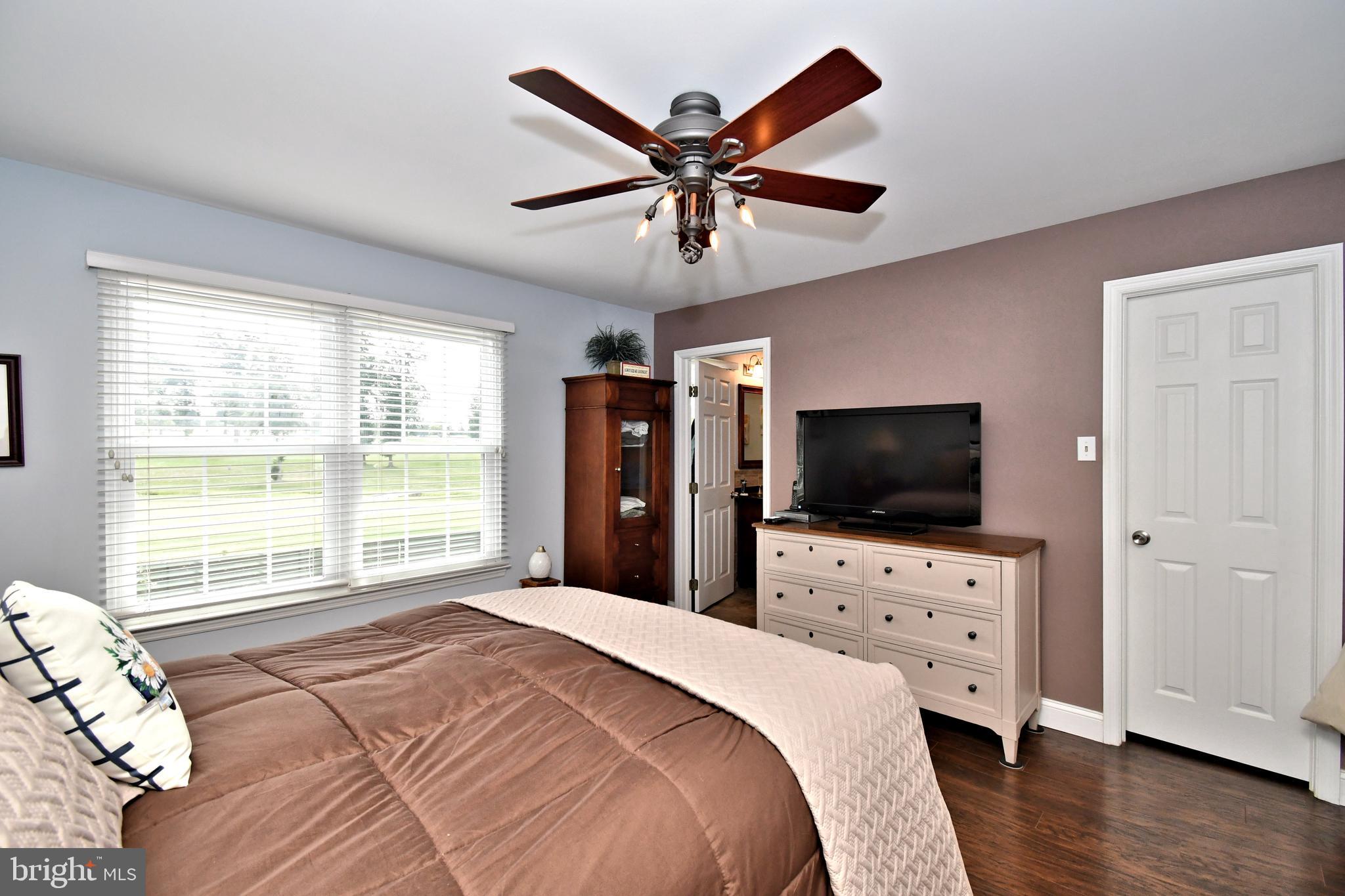 CLUB VIEW MANOR - Residential