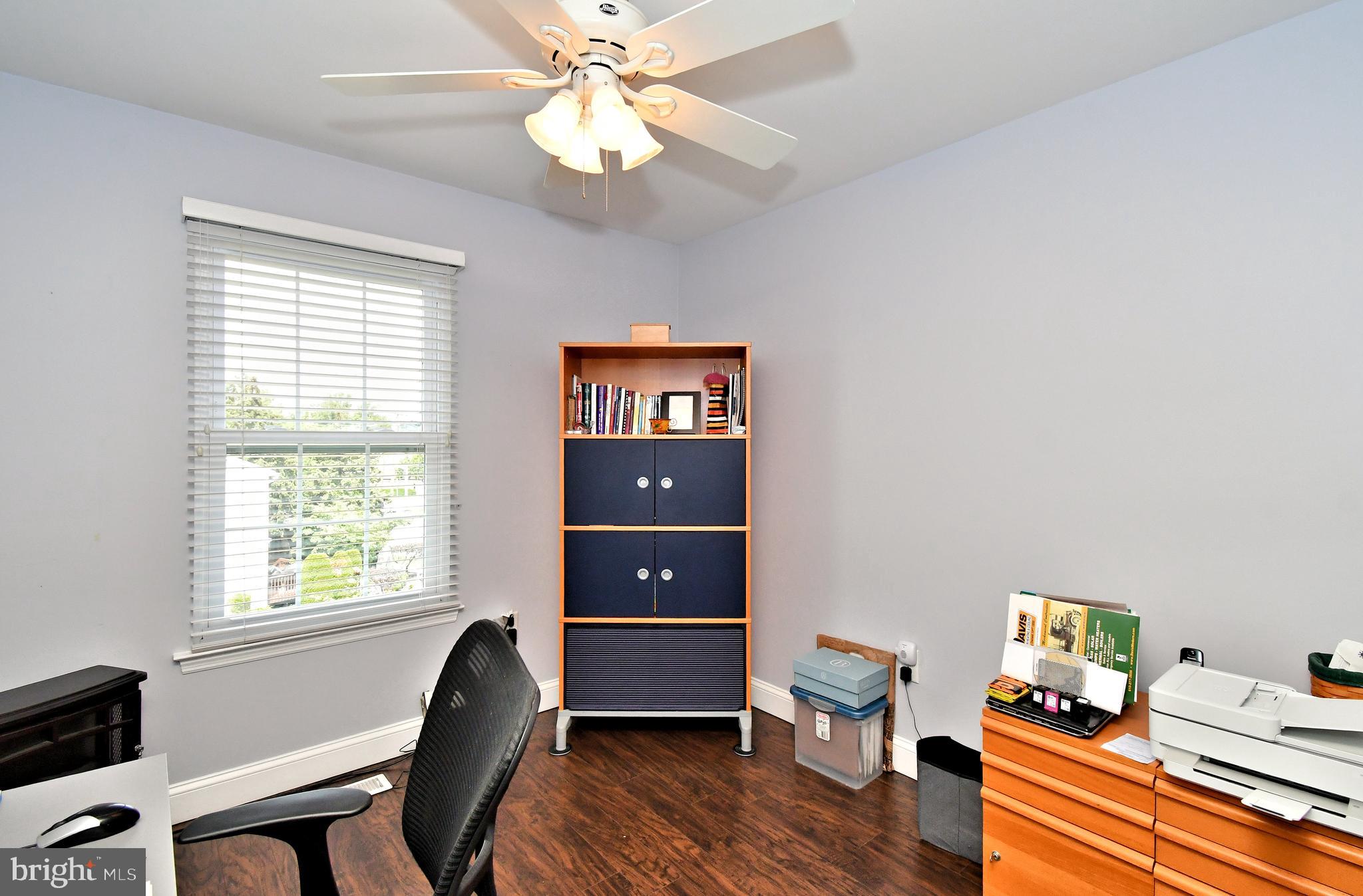 CLUB VIEW MANOR - Residential