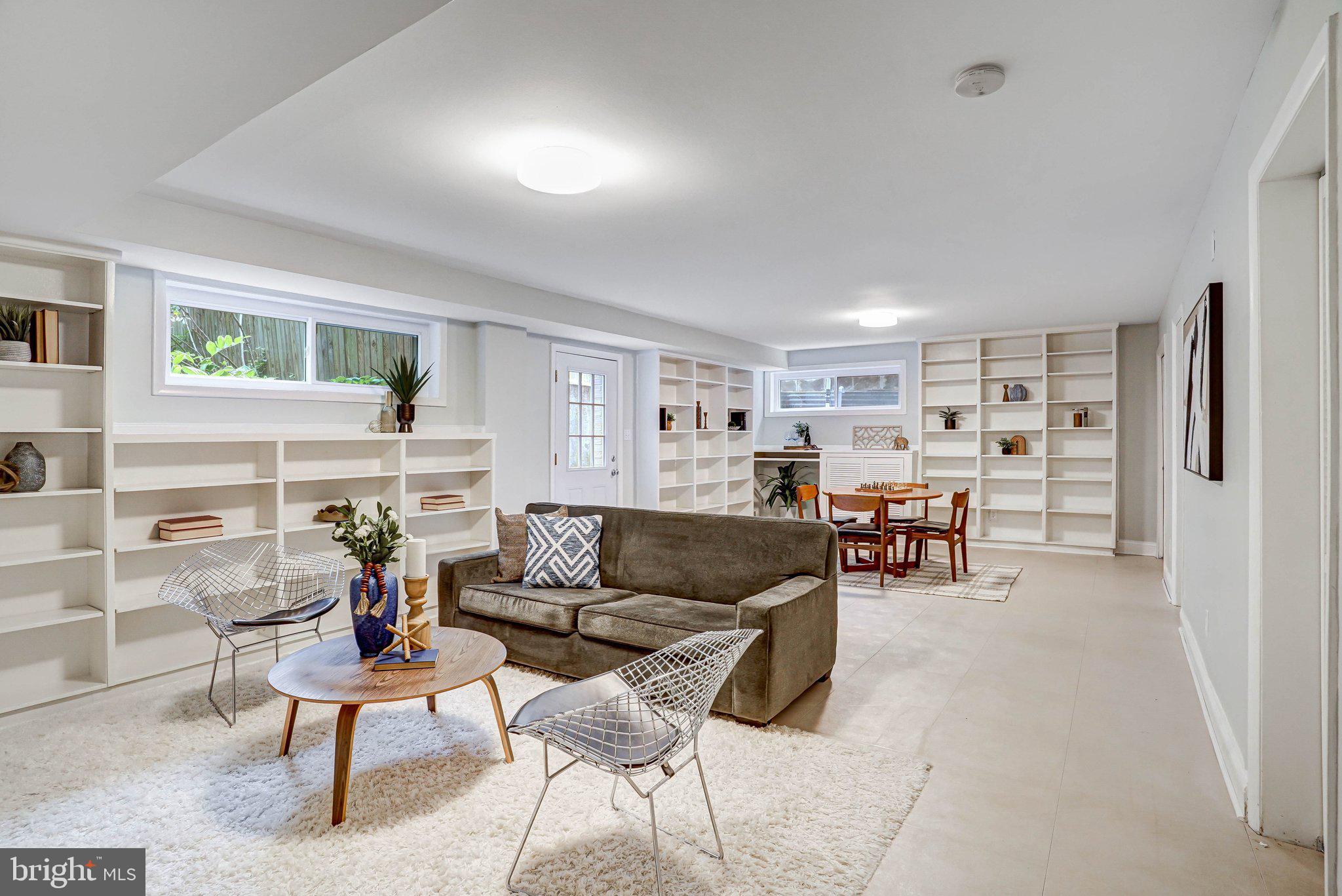 MANTUA - Residential
