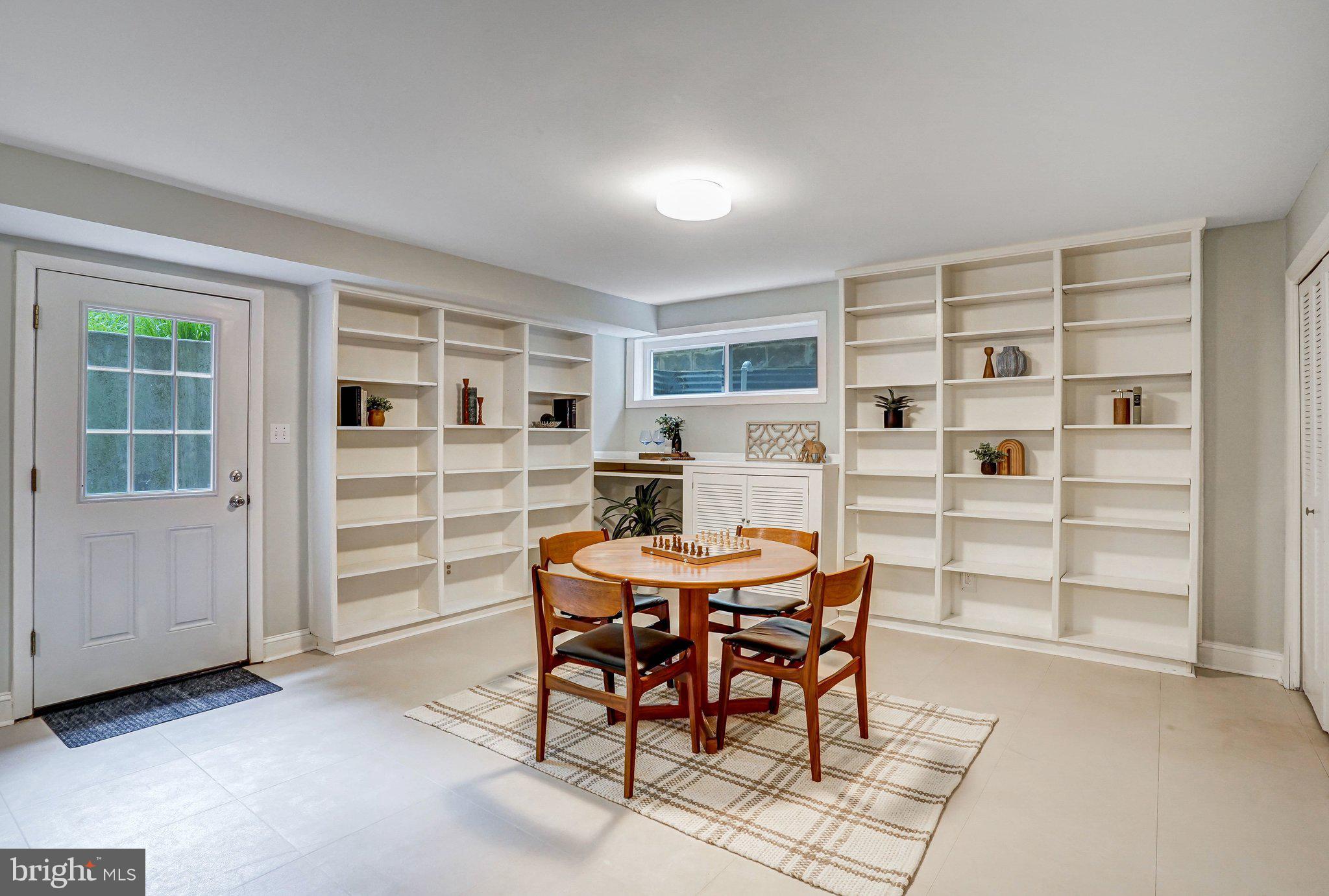 MANTUA - Residential