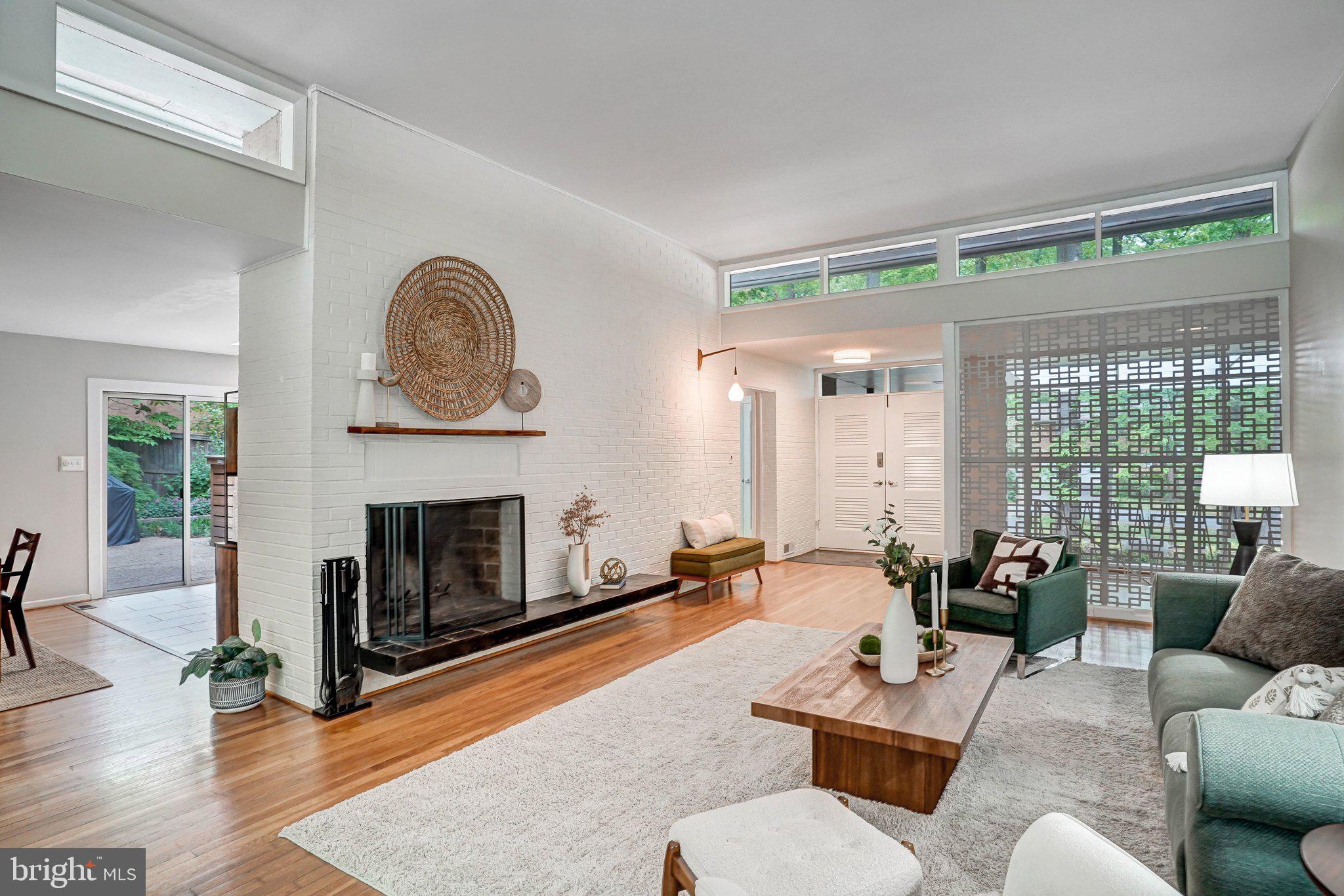 MANTUA - Residential
