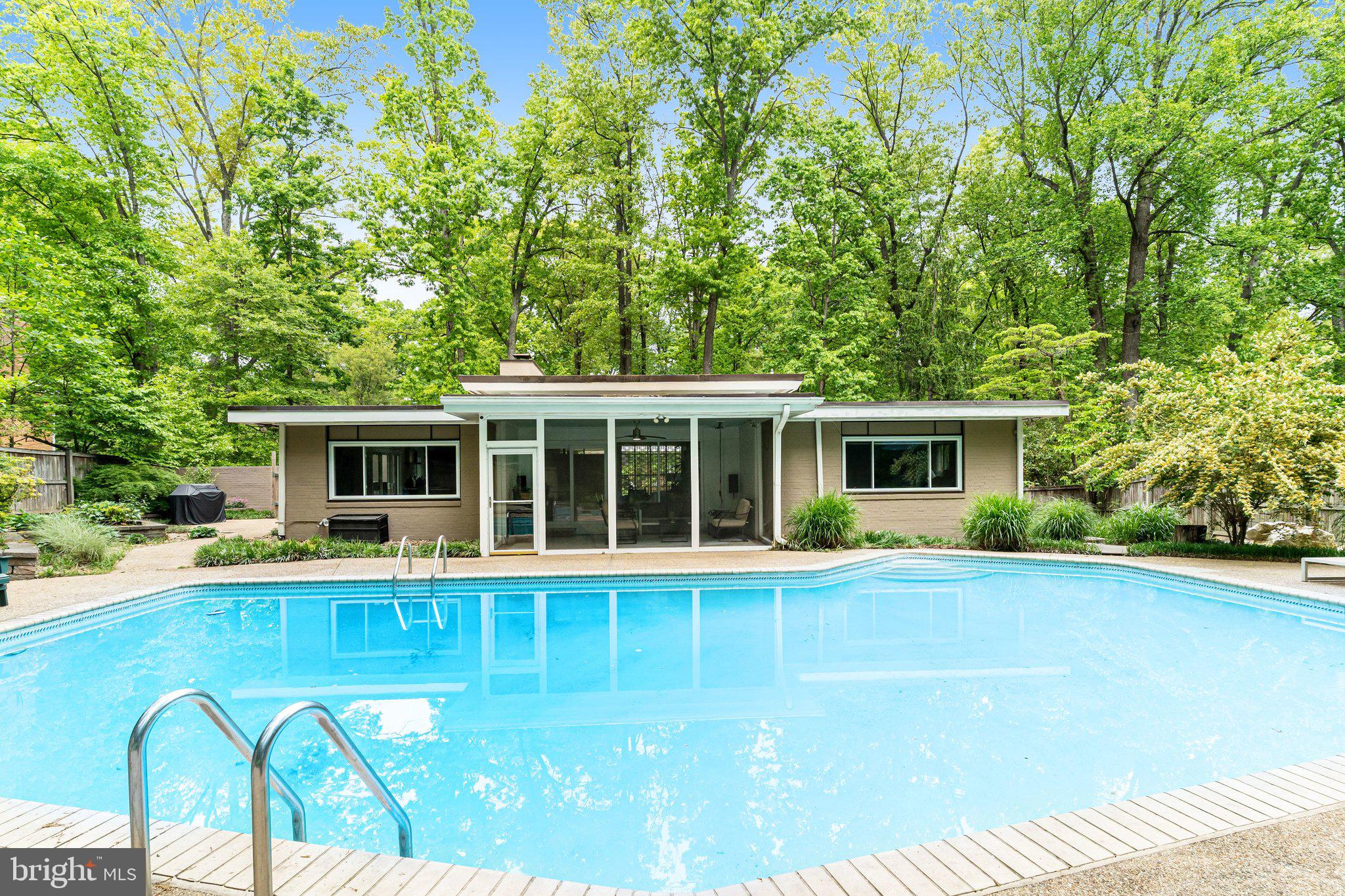 MANTUA - Residential