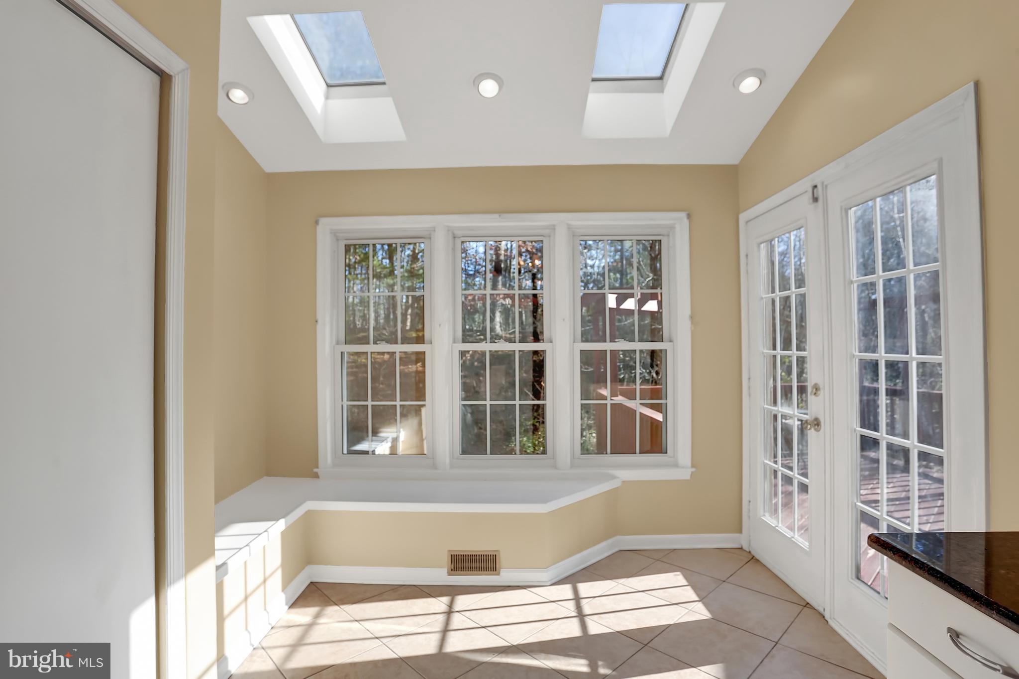 FAIR WOODS - Residential