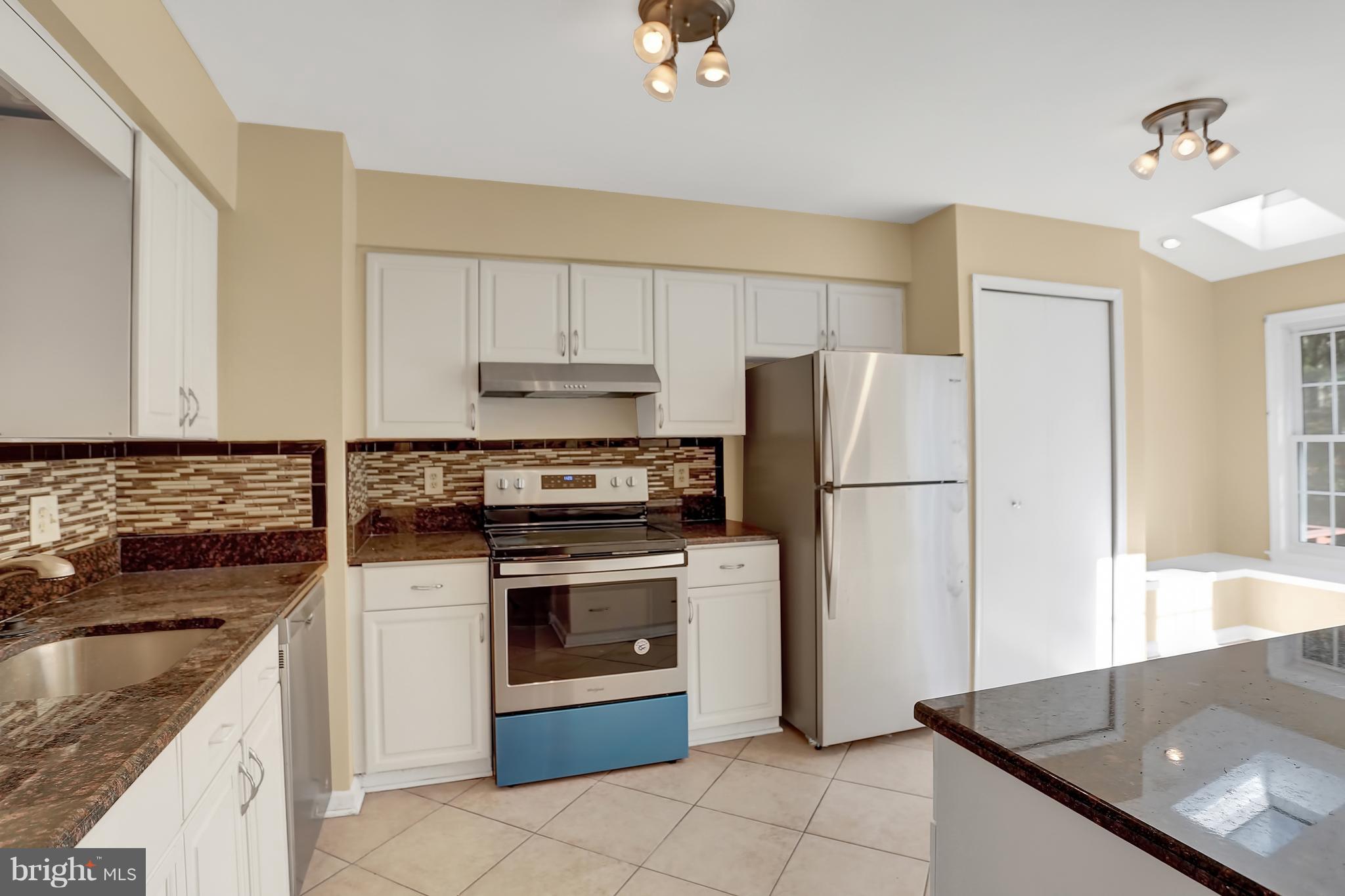 FAIR WOODS - Residential