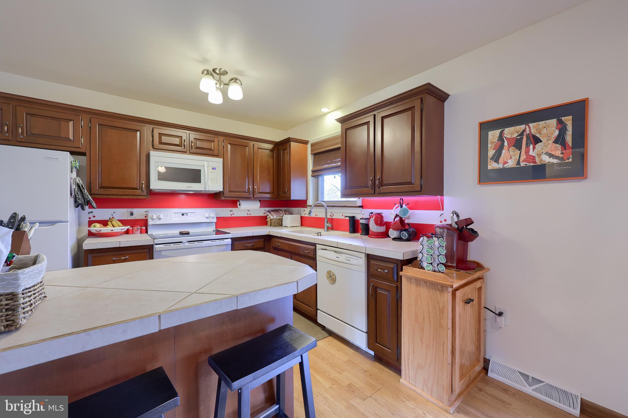 WEST HEMPFIELD - Residential