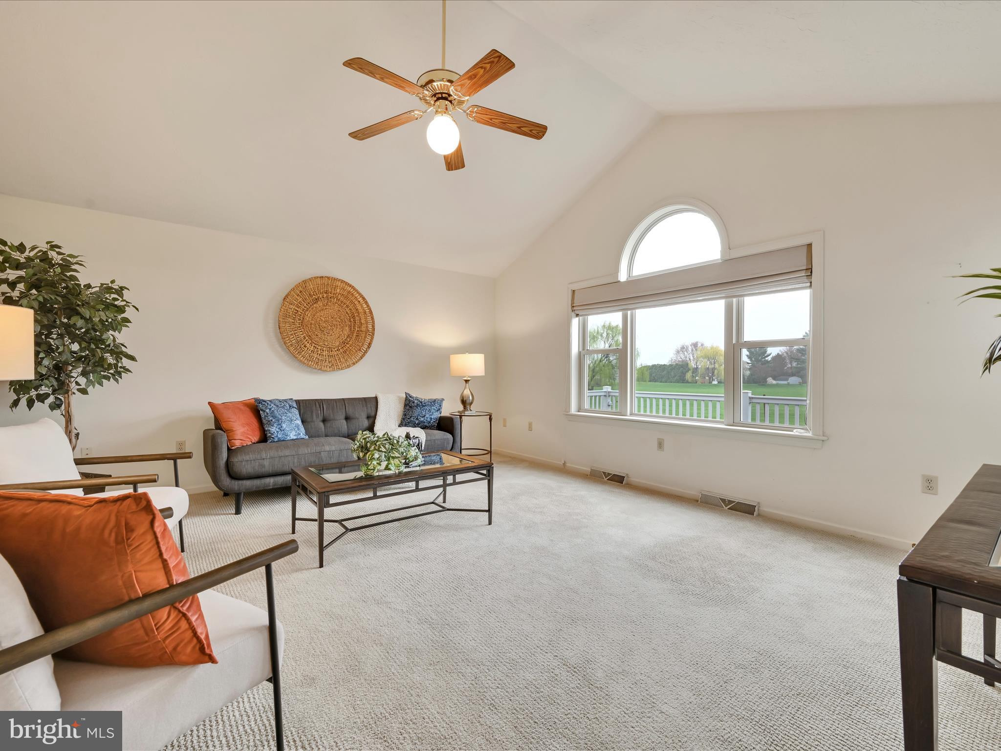 LINCOLN GARDENS - Residential