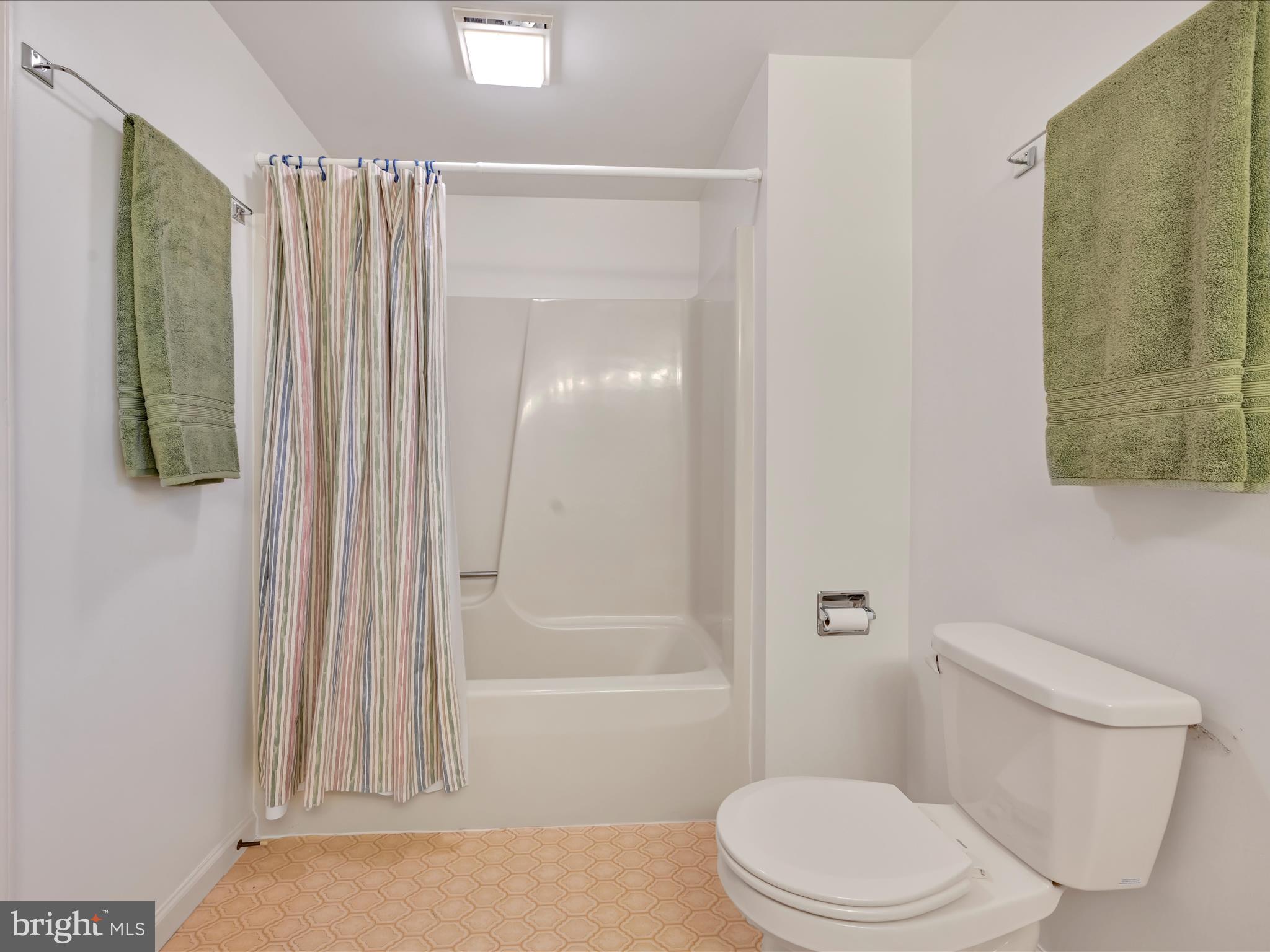 LINCOLN GARDENS - Residential