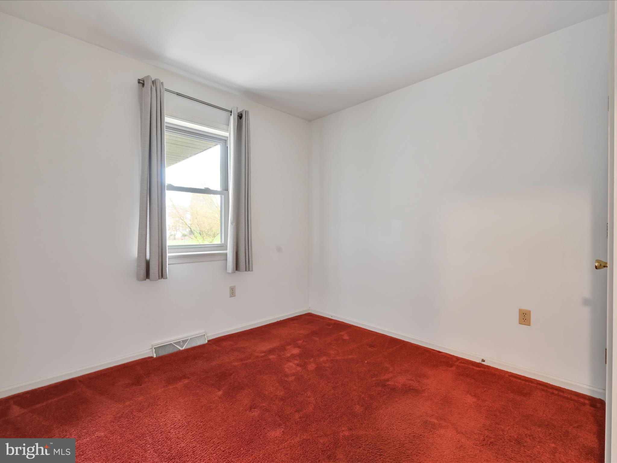 LINCOLN GARDENS - Residential