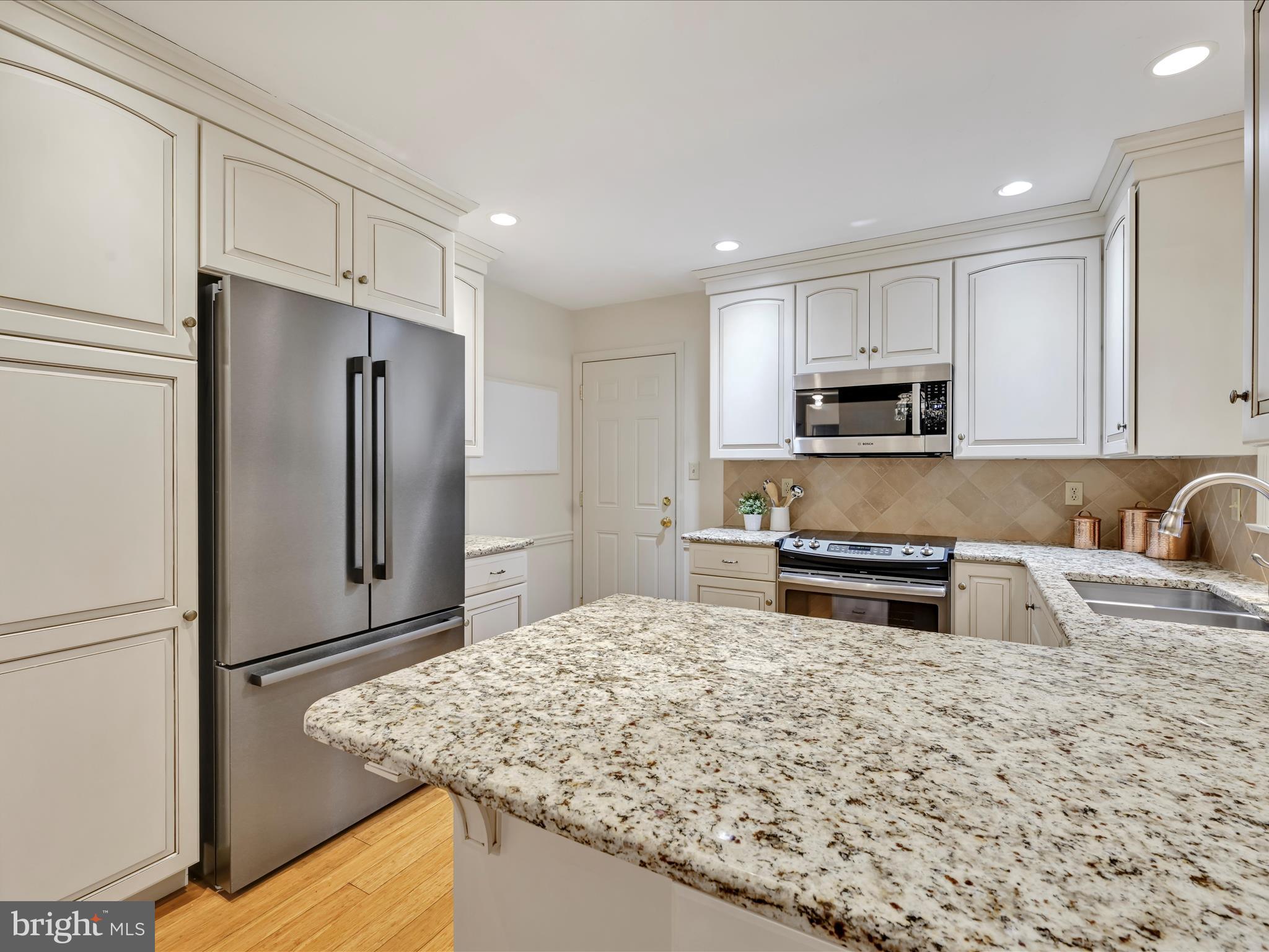 LINCOLN GARDENS - Residential