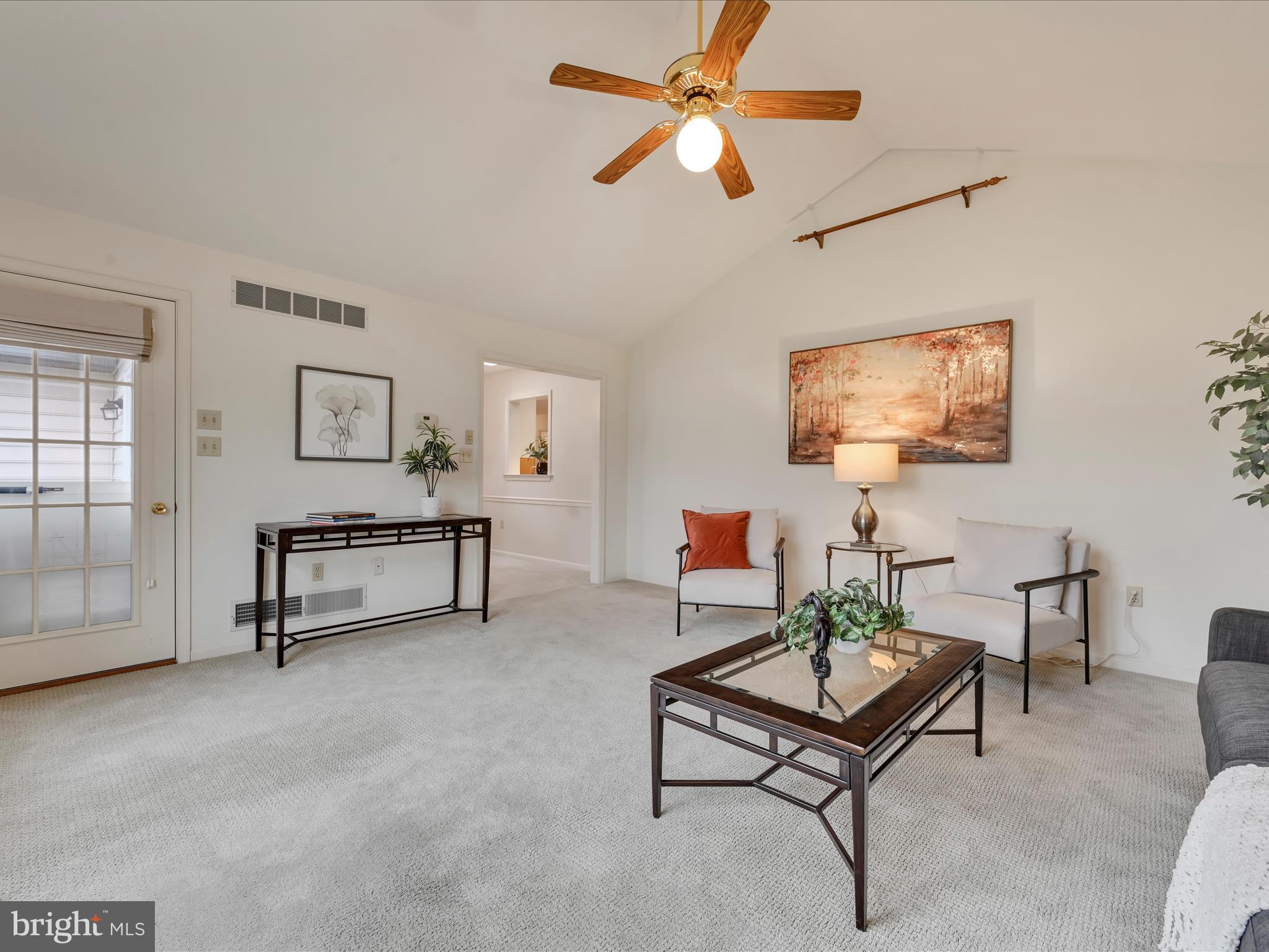 LINCOLN GARDENS - Residential