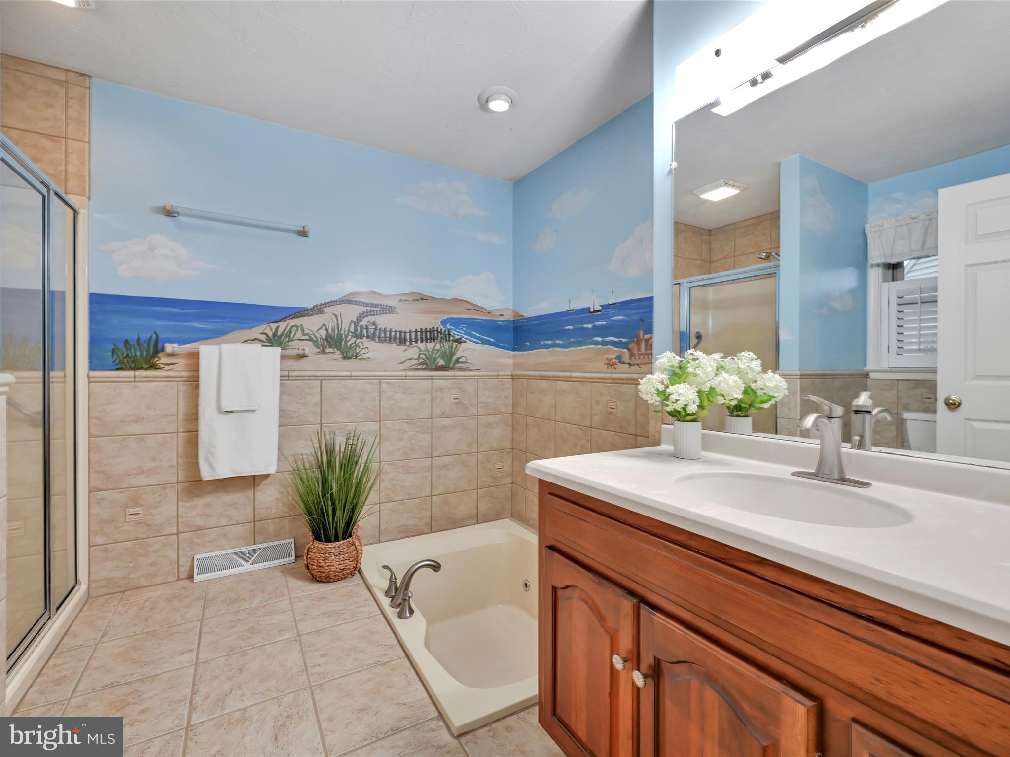 LINCOLN GARDENS - Residential