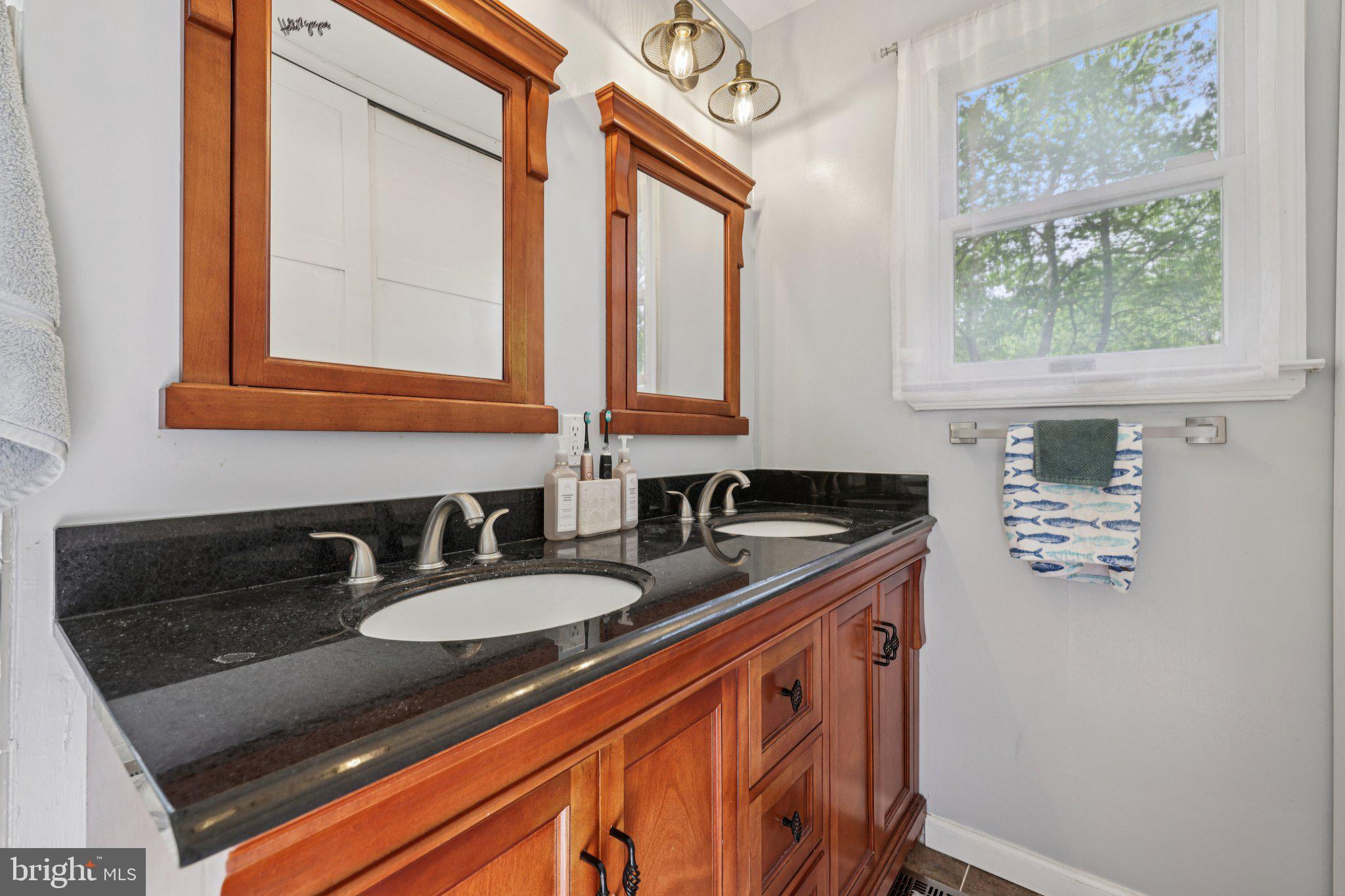 GLENMONT - Residential