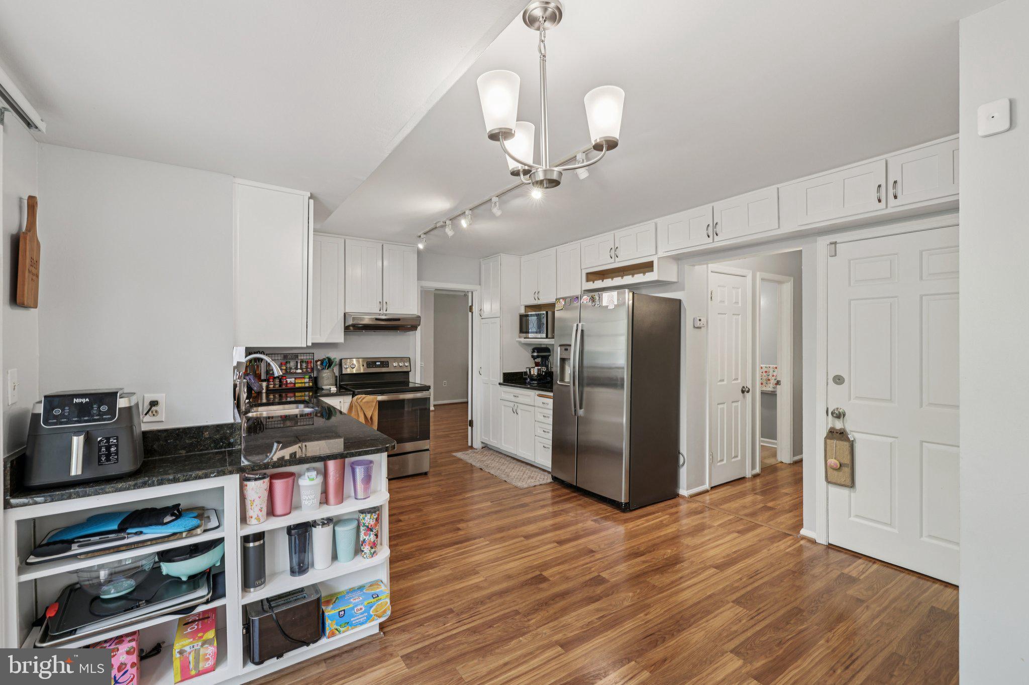 GLENMONT - Residential