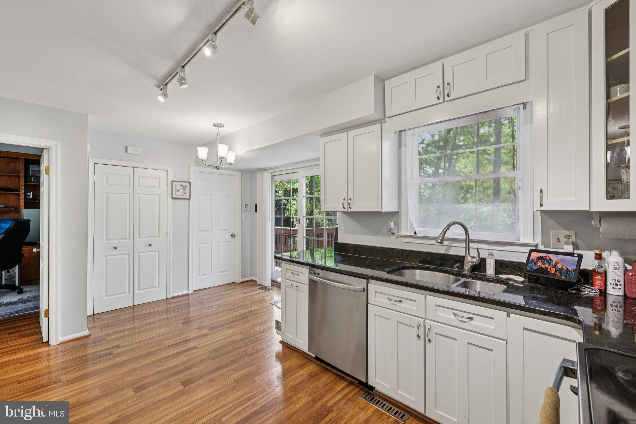 GLENMONT - Residential