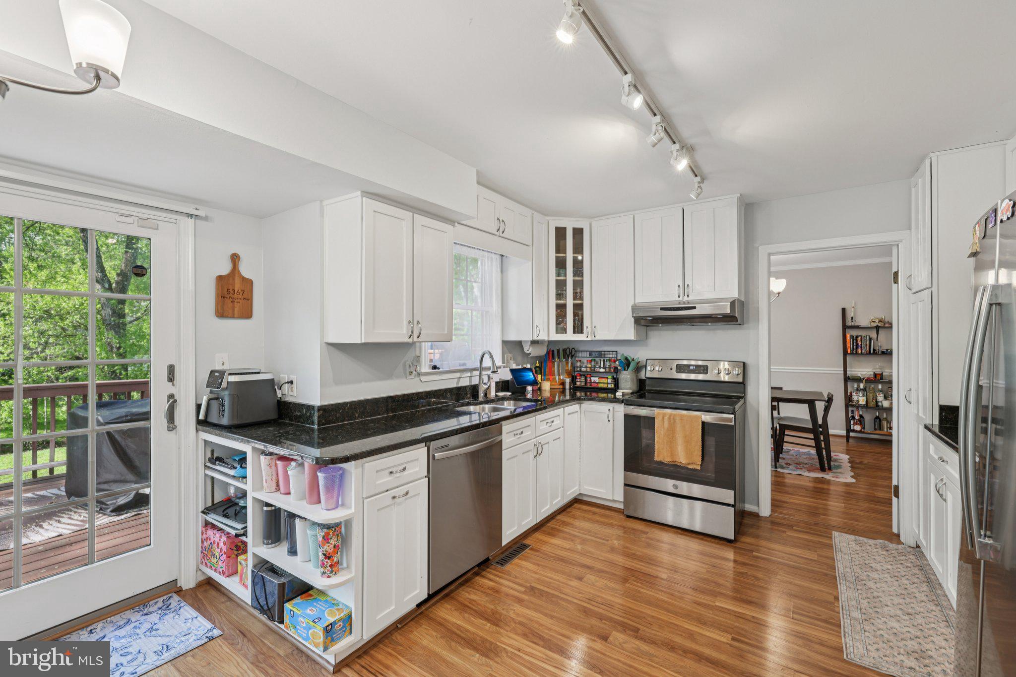 GLENMONT - Residential