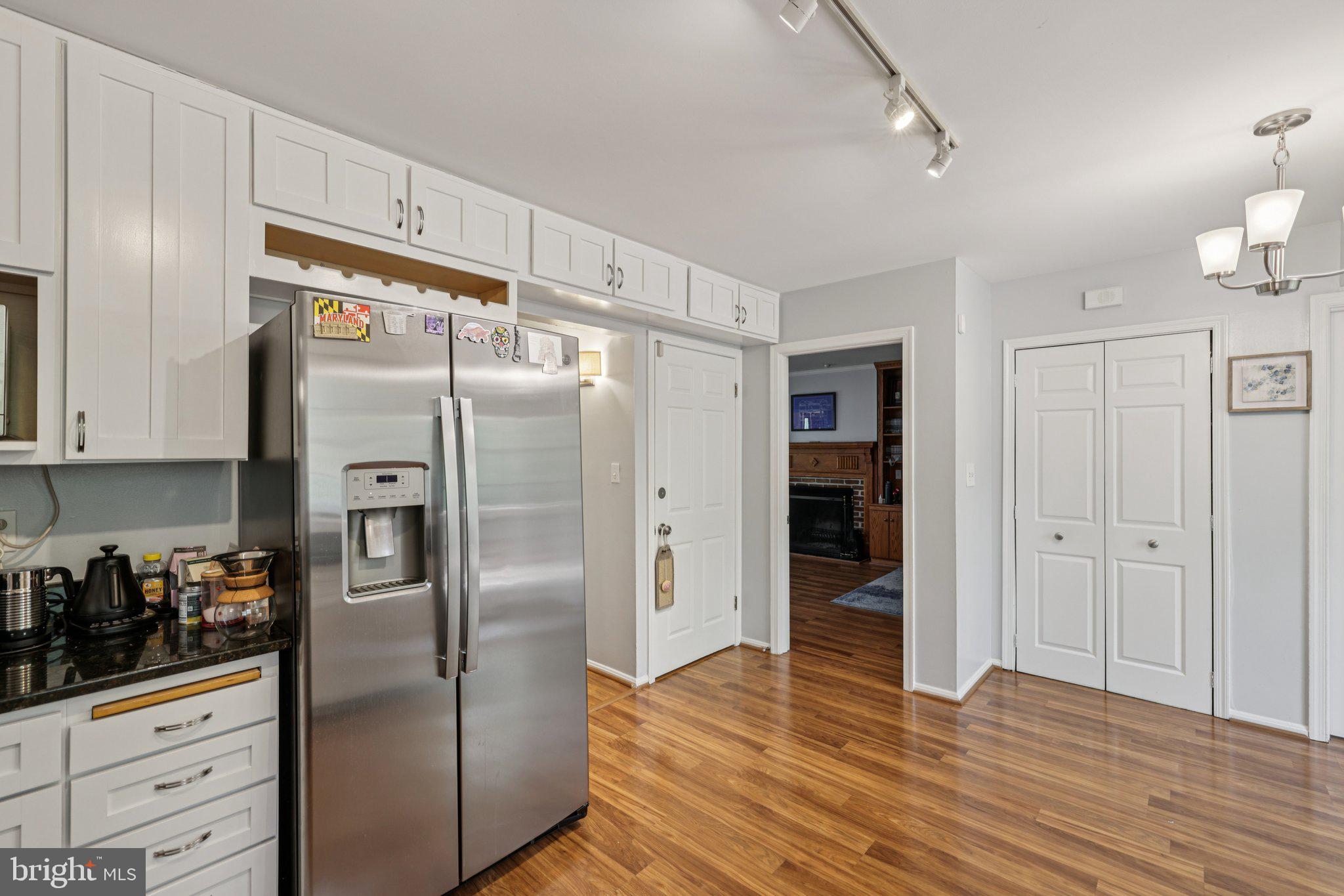 GLENMONT - Residential