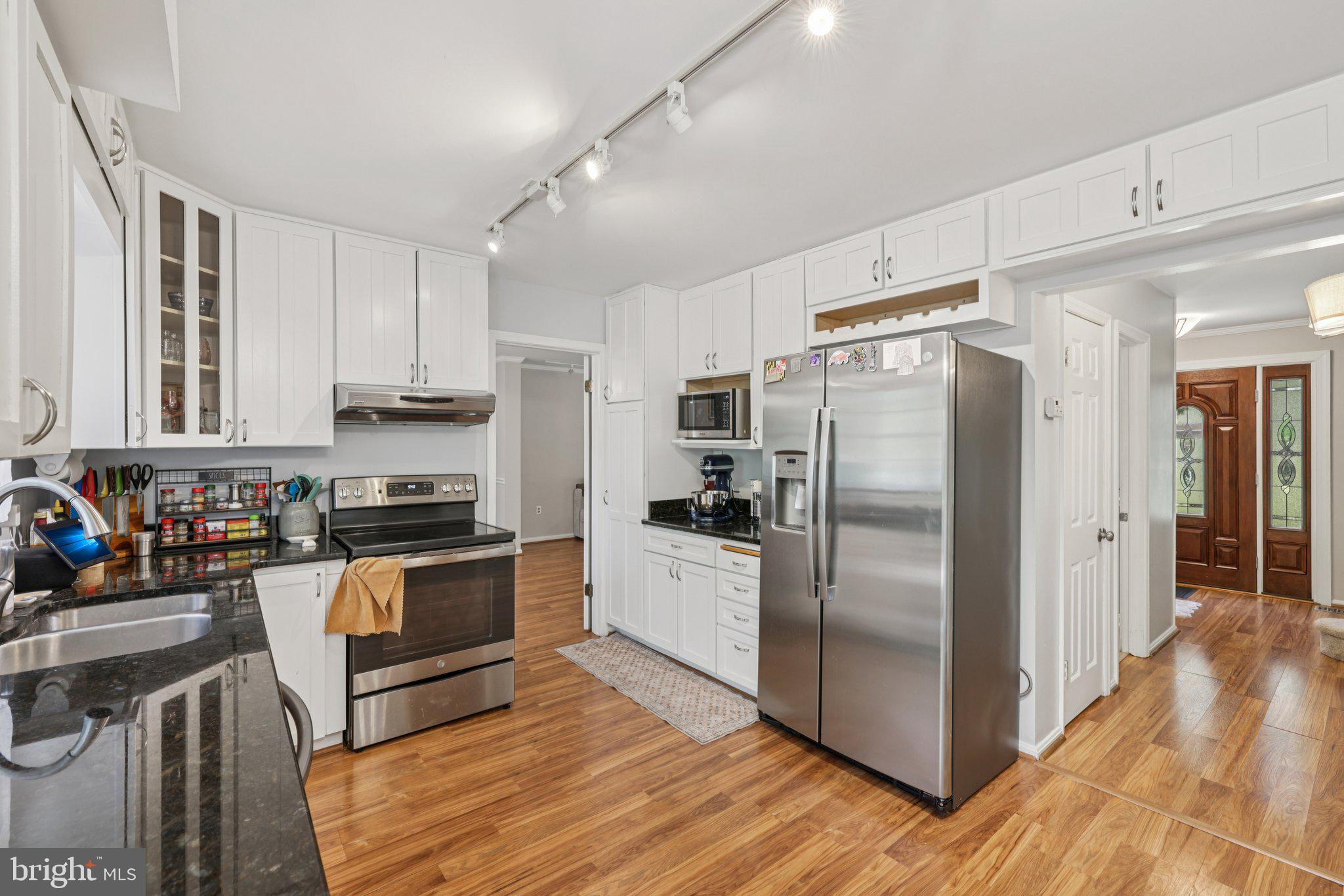 GLENMONT - Residential