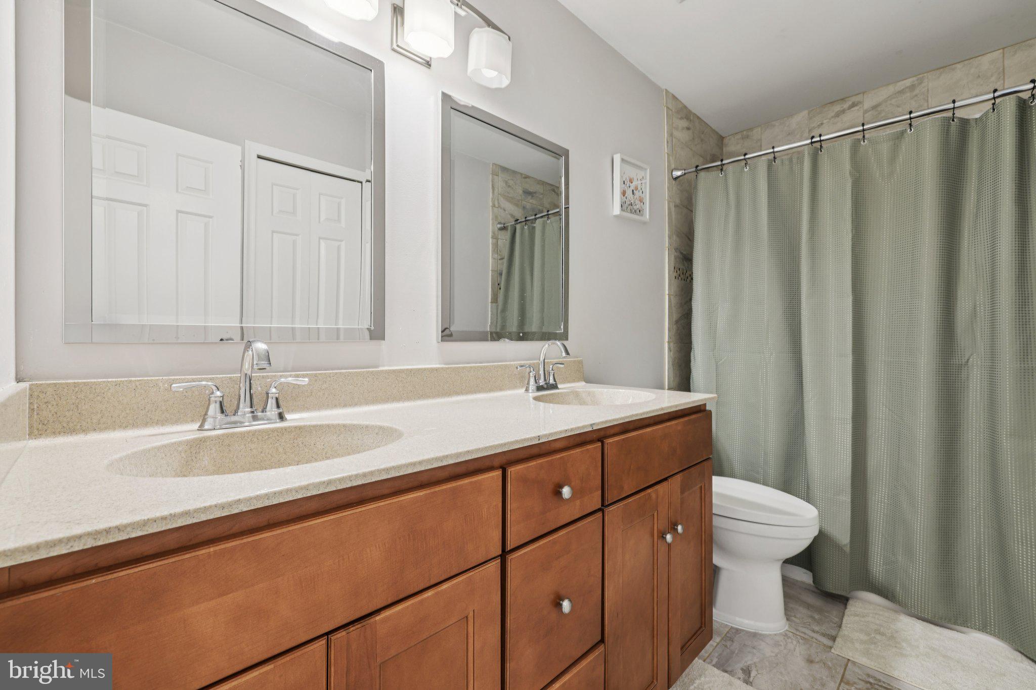 GLENMONT - Residential