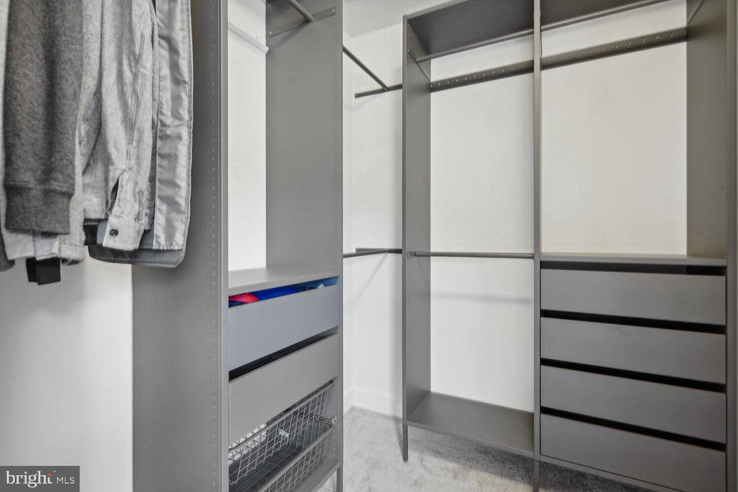 AMBROSE HILLS - Residential