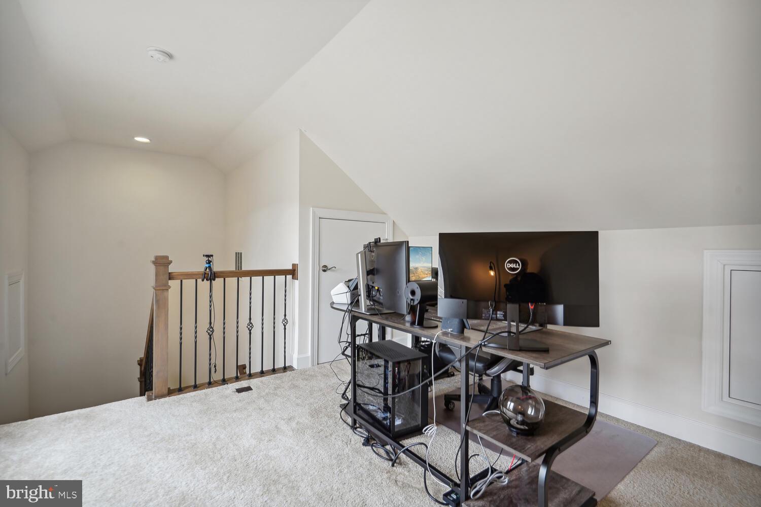 AMBROSE HILLS - Residential