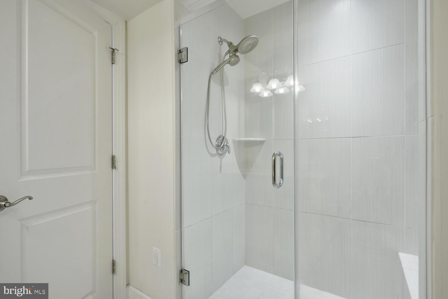 AMBROSE HILLS - Residential