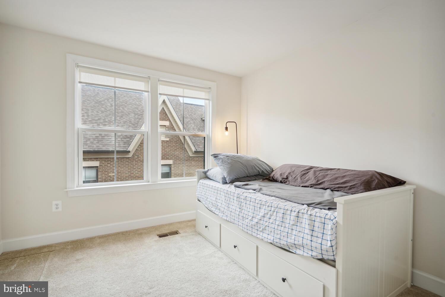 AMBROSE HILLS - Residential