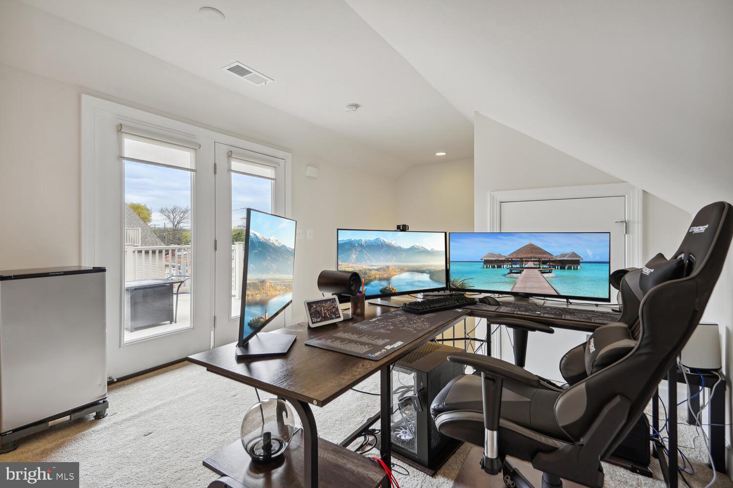 AMBROSE HILLS - Residential