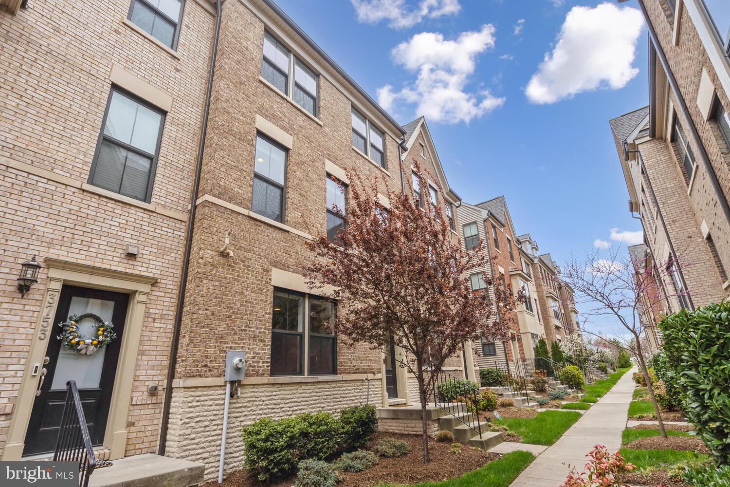 AMBROSE HILLS - Residential