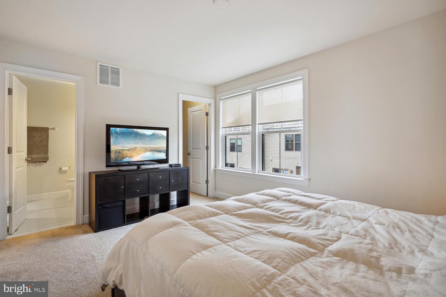 AMBROSE HILLS - Residential