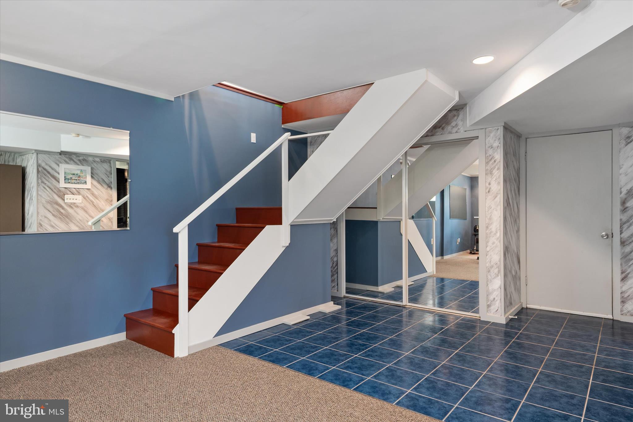 GLEN ISLE ESTATES - Residential