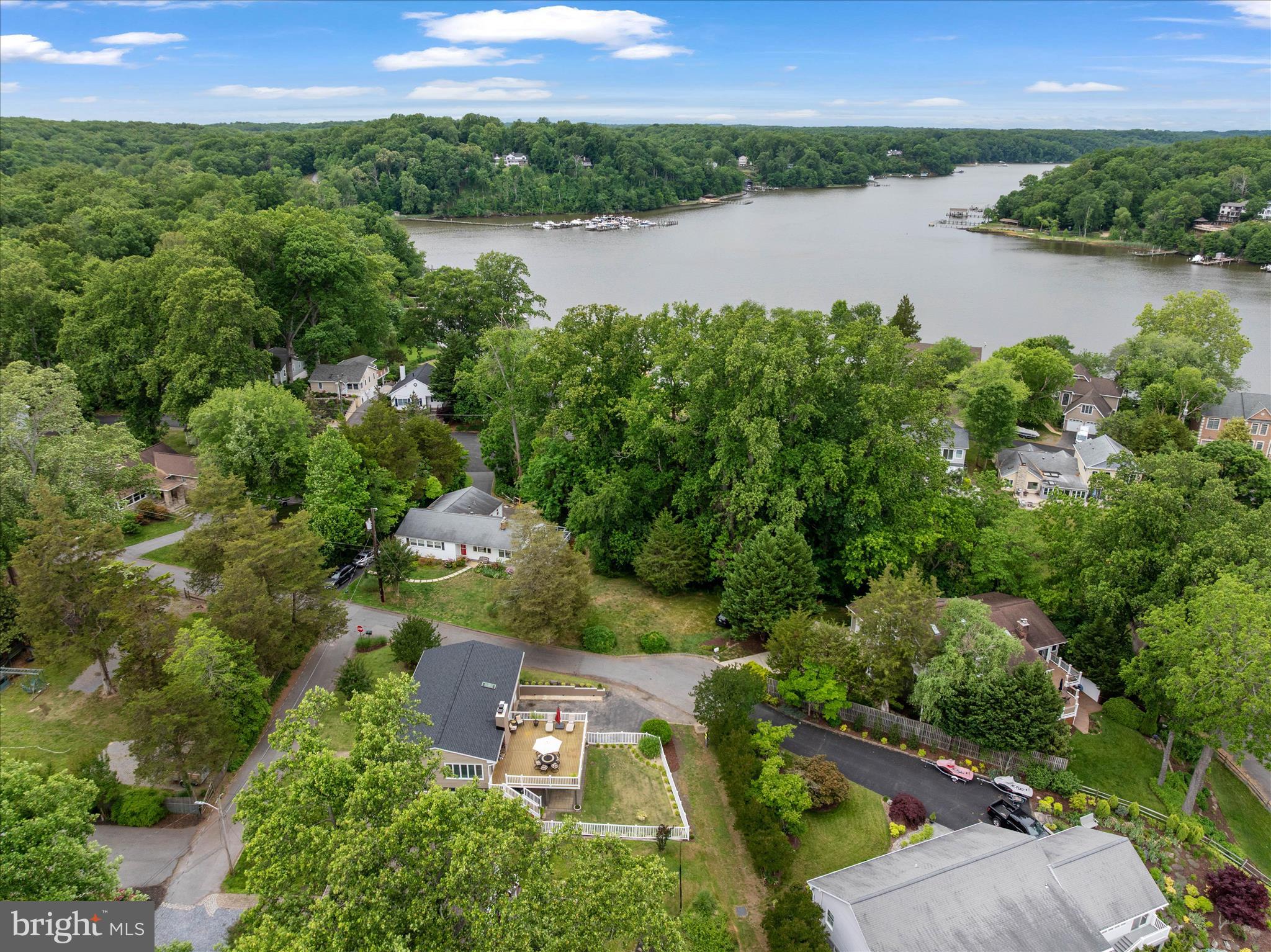 GLEN ISLE ESTATES - Residential
