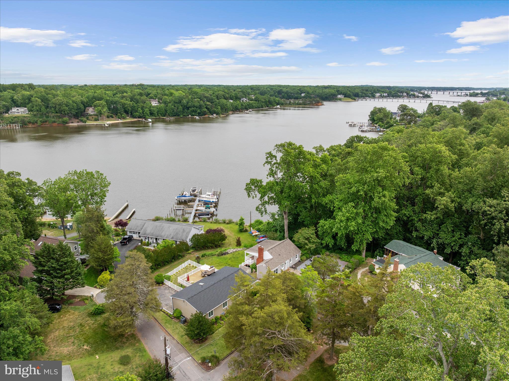 GLEN ISLE ESTATES - Residential