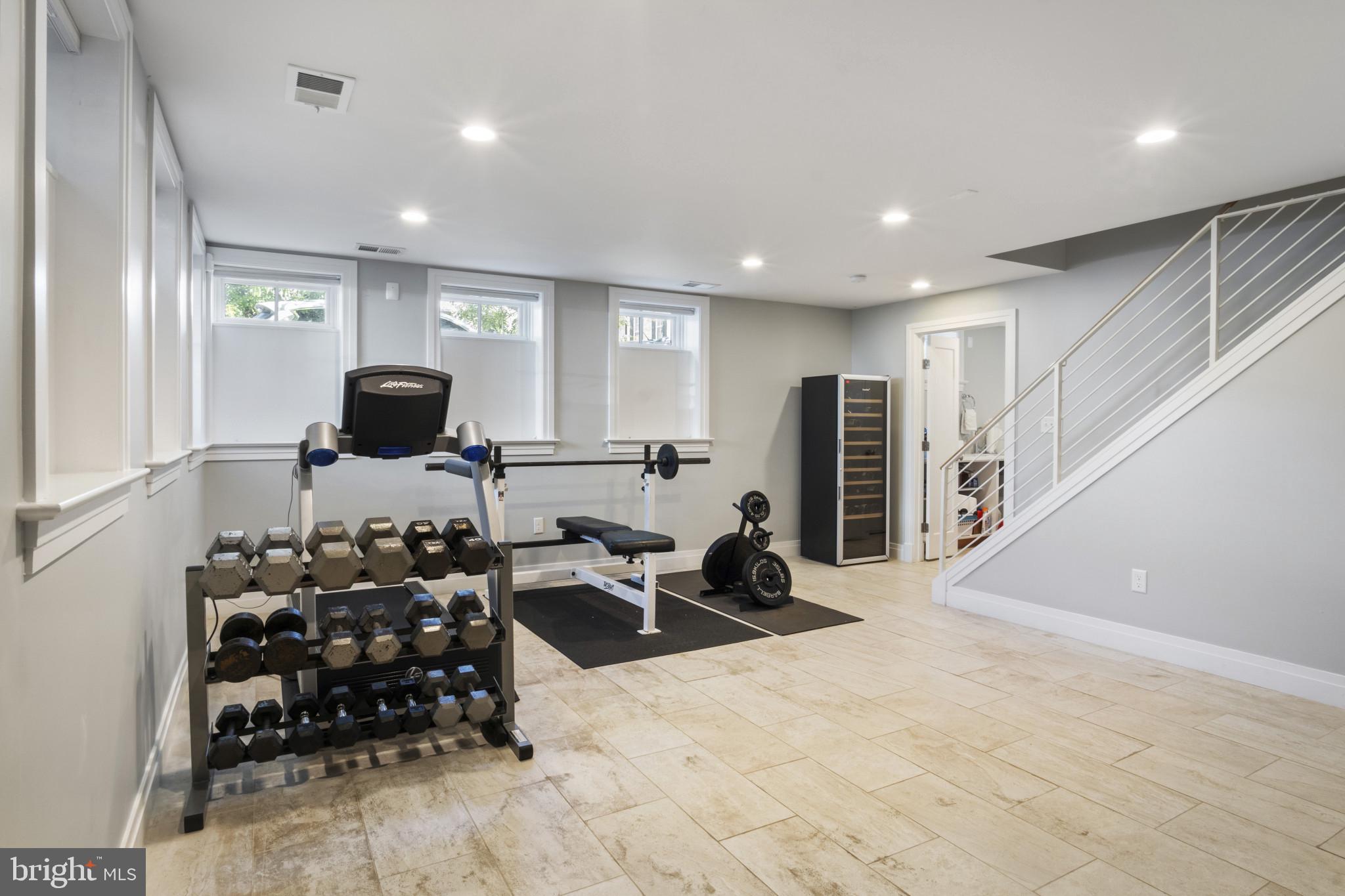 JAMES BLAND HOMES - Residential