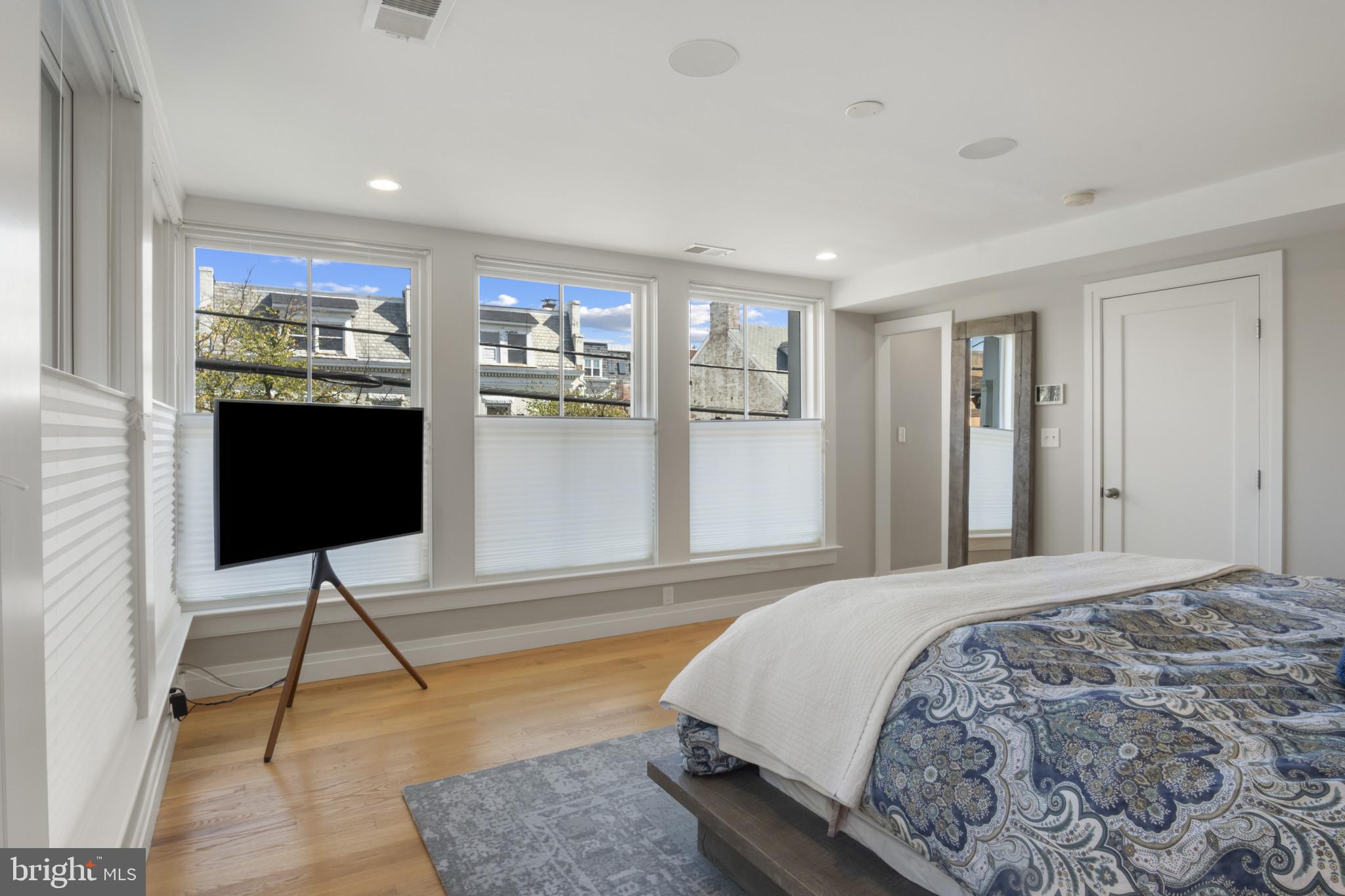 JAMES BLAND HOMES - Residential