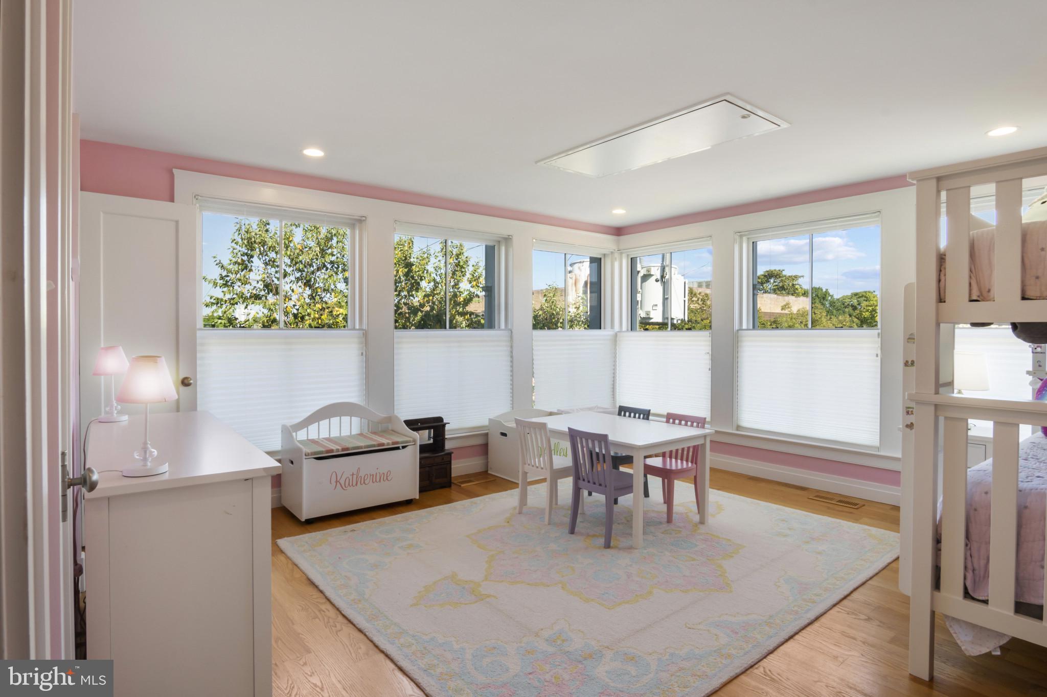 JAMES BLAND HOMES - Residential