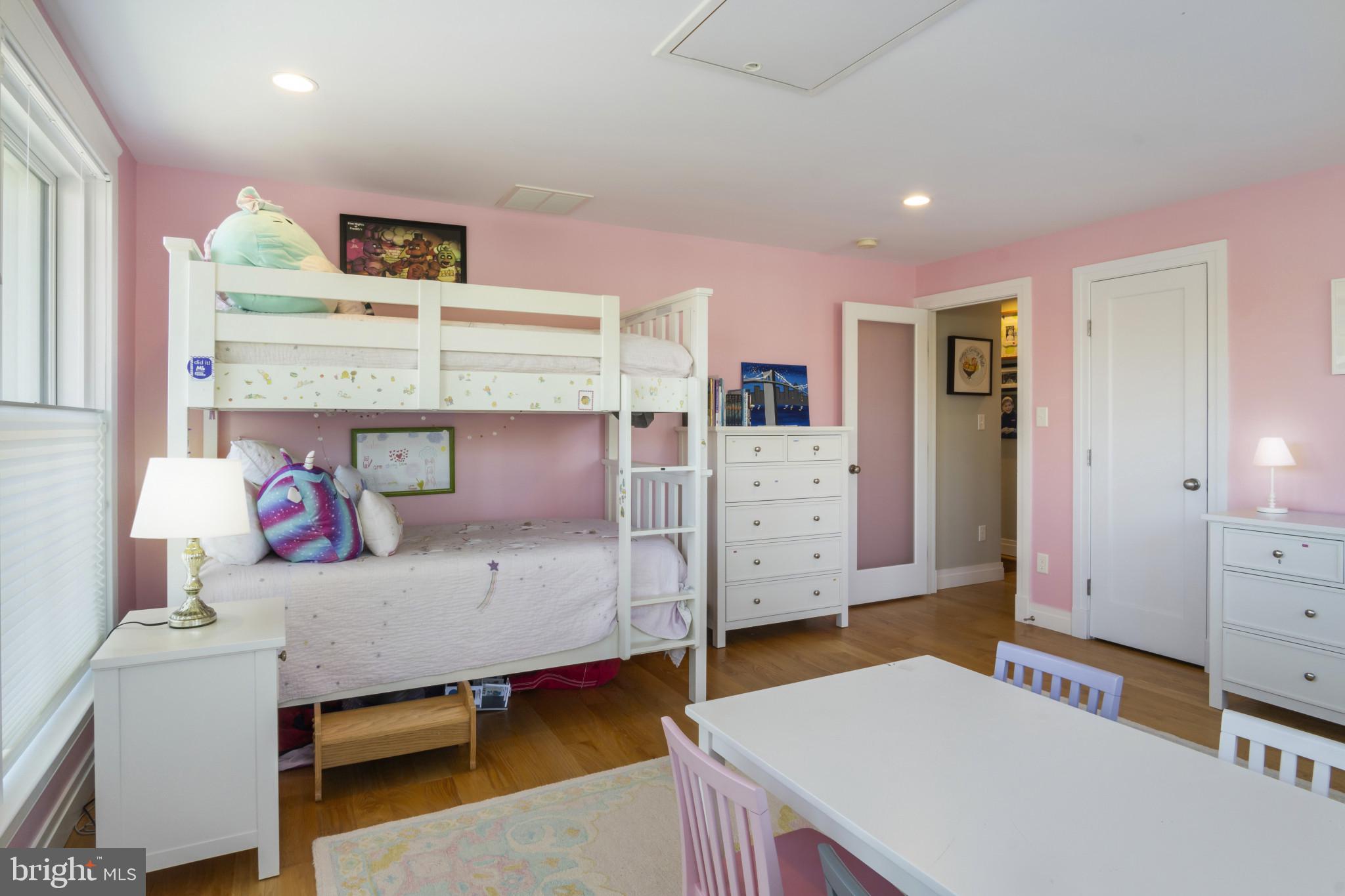 JAMES BLAND HOMES - Residential