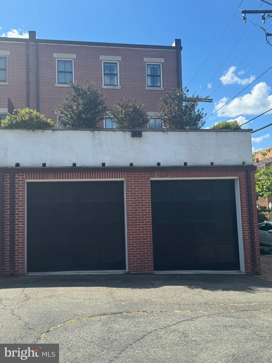 325 N N. COLUMBUS STREET