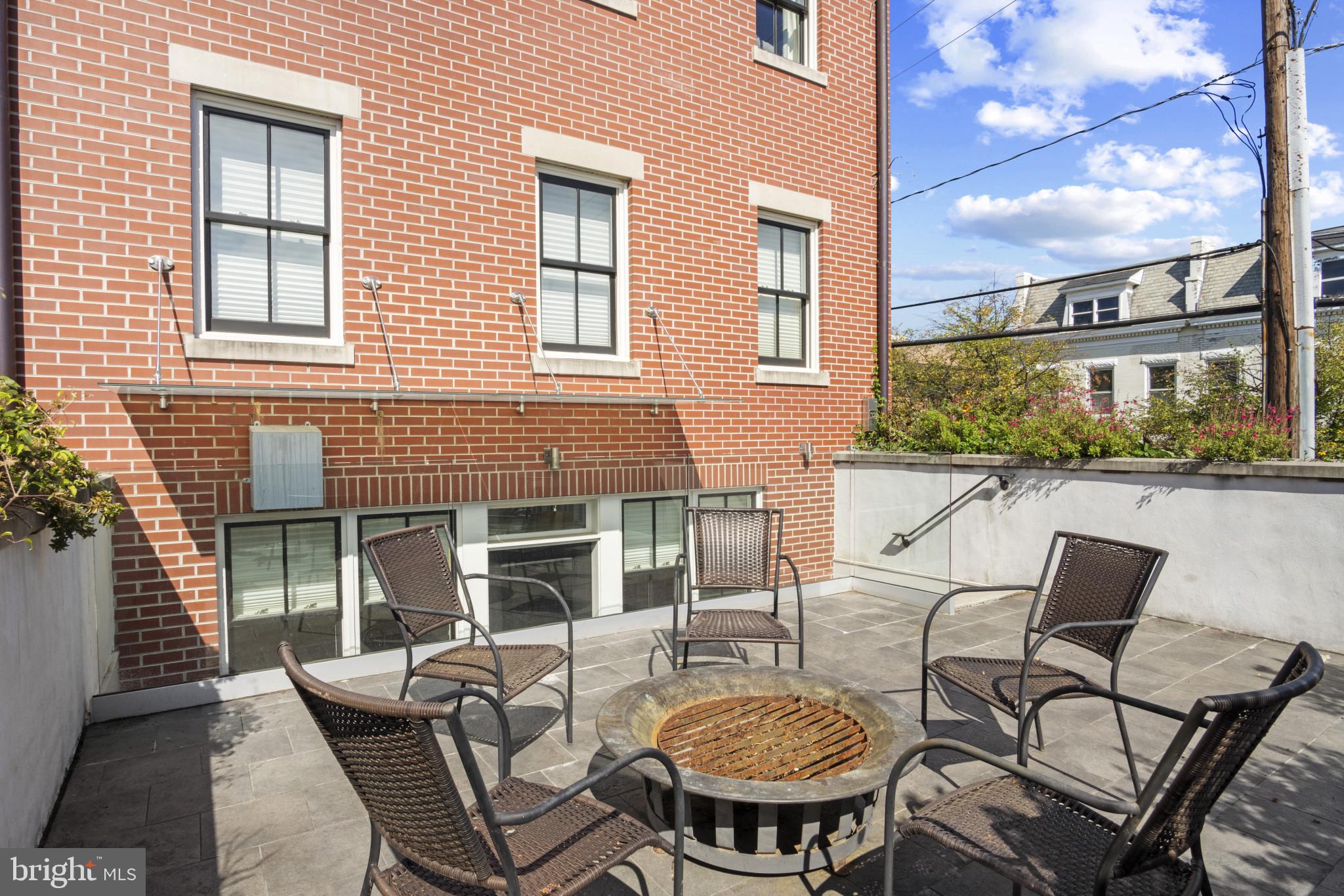 JAMES BLAND HOMES - Residential