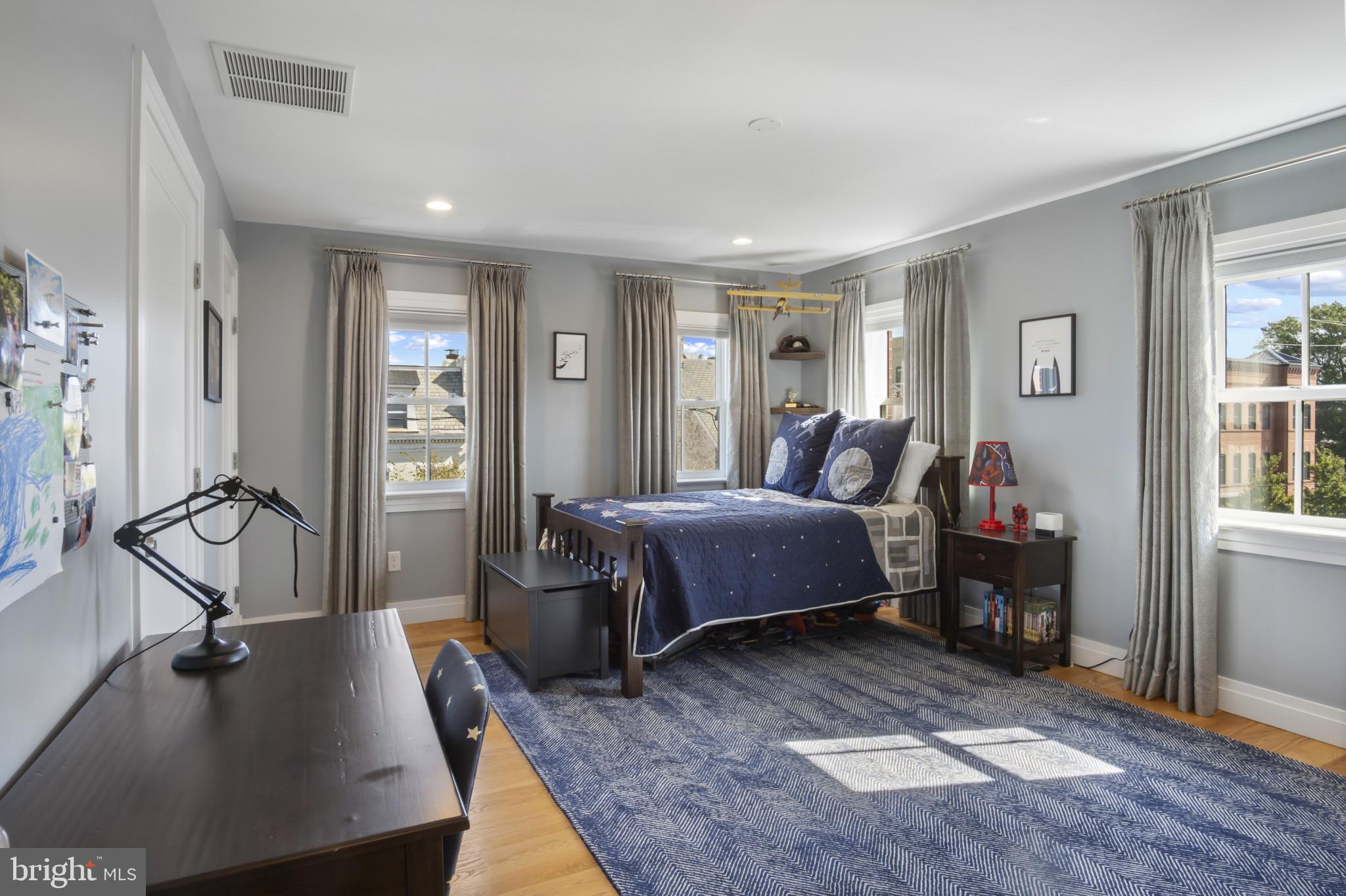 JAMES BLAND HOMES - Residential