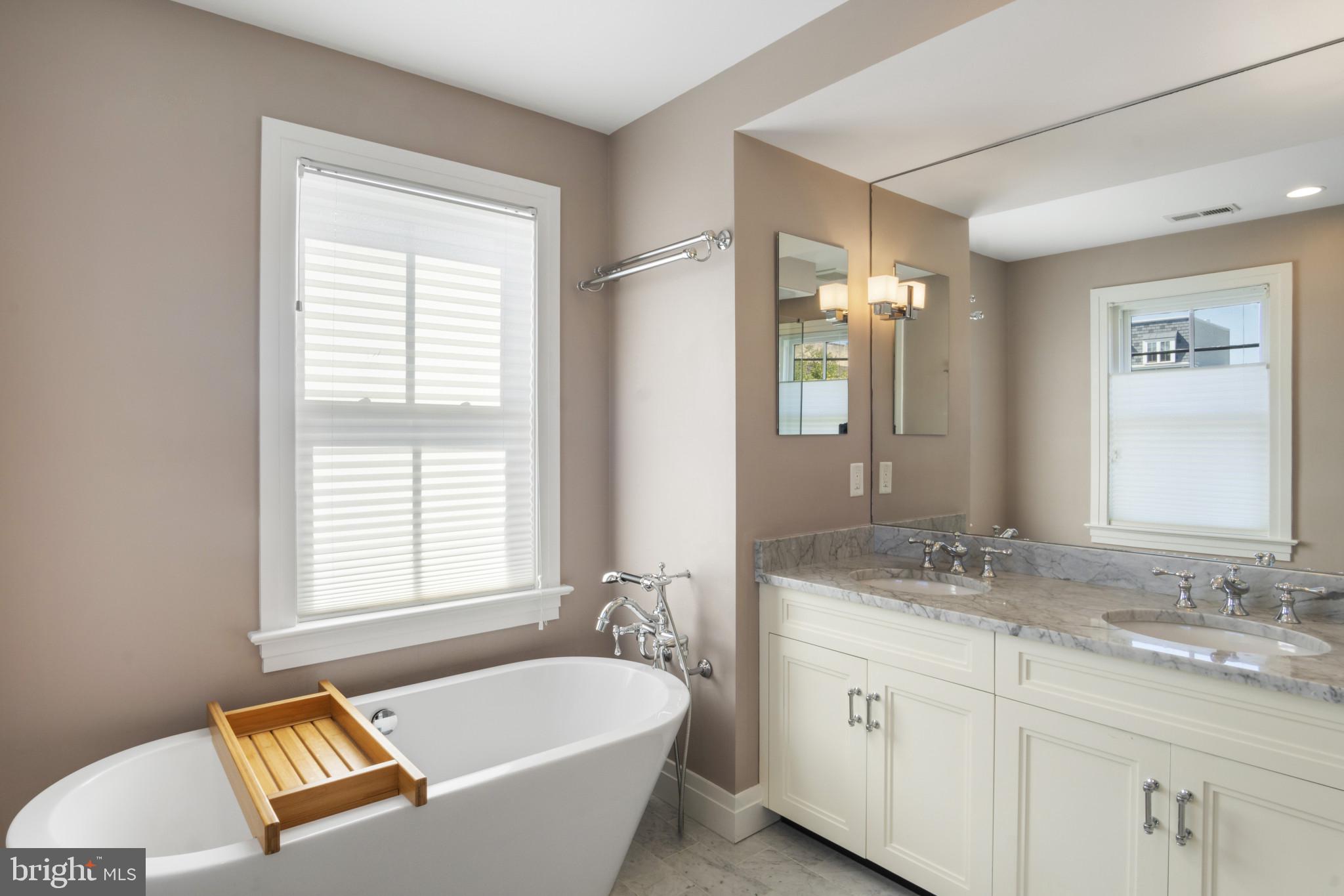 JAMES BLAND HOMES - Residential