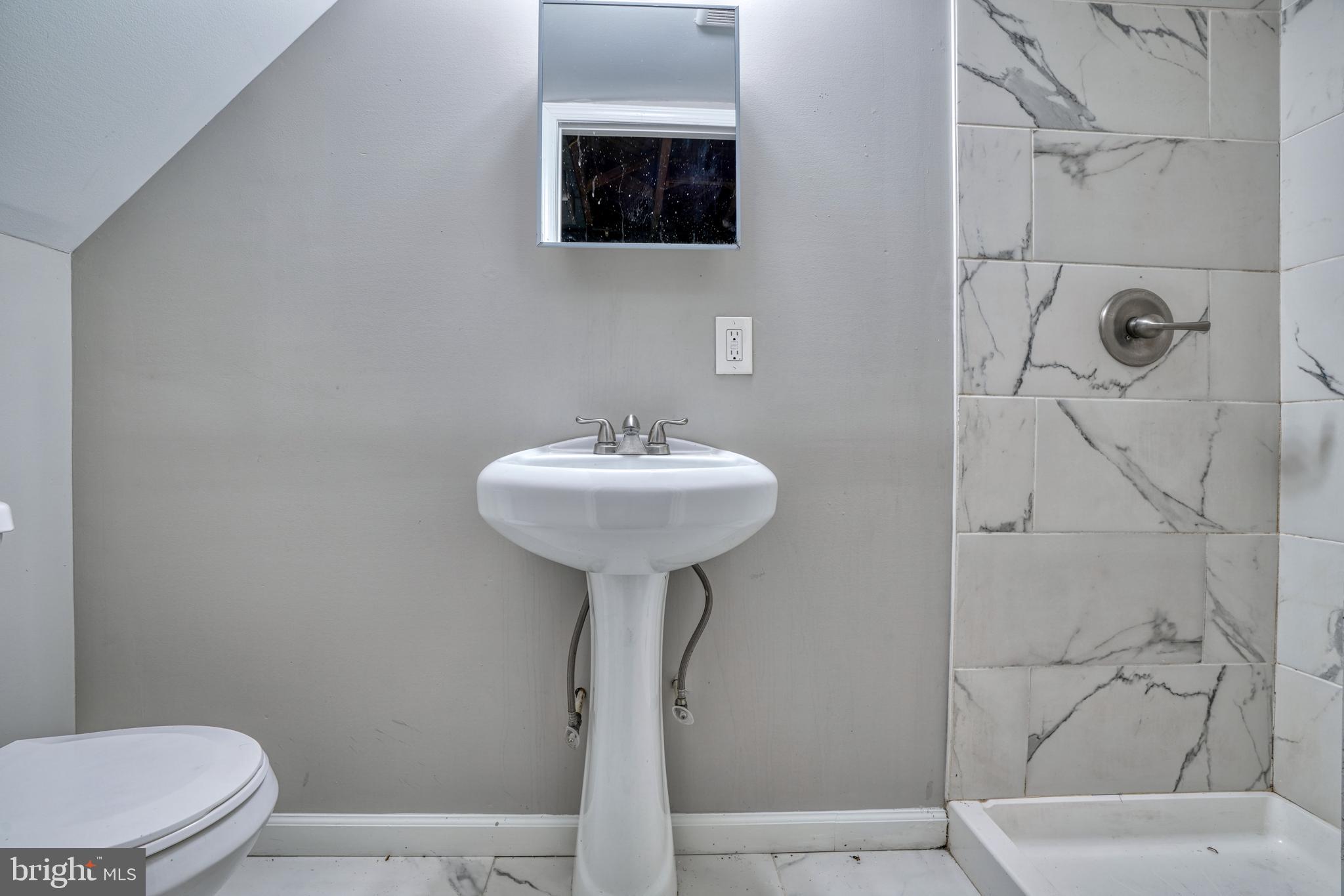 DUNDALK - Residential Lease