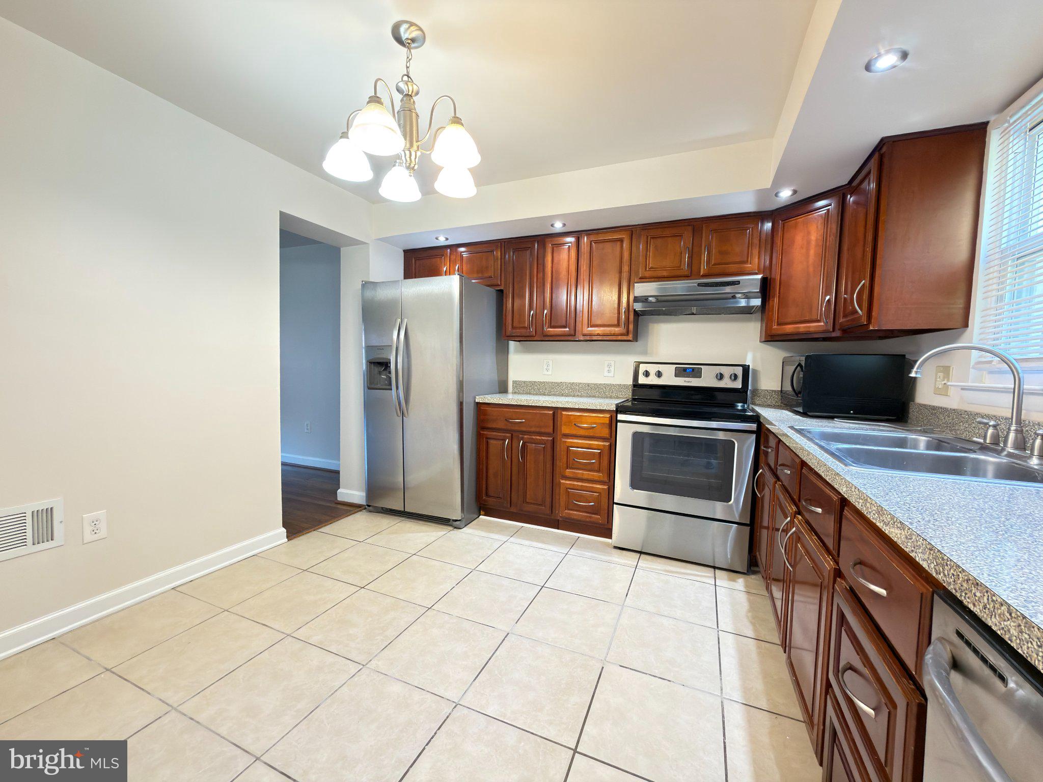 9322 FITZHARDING LANE