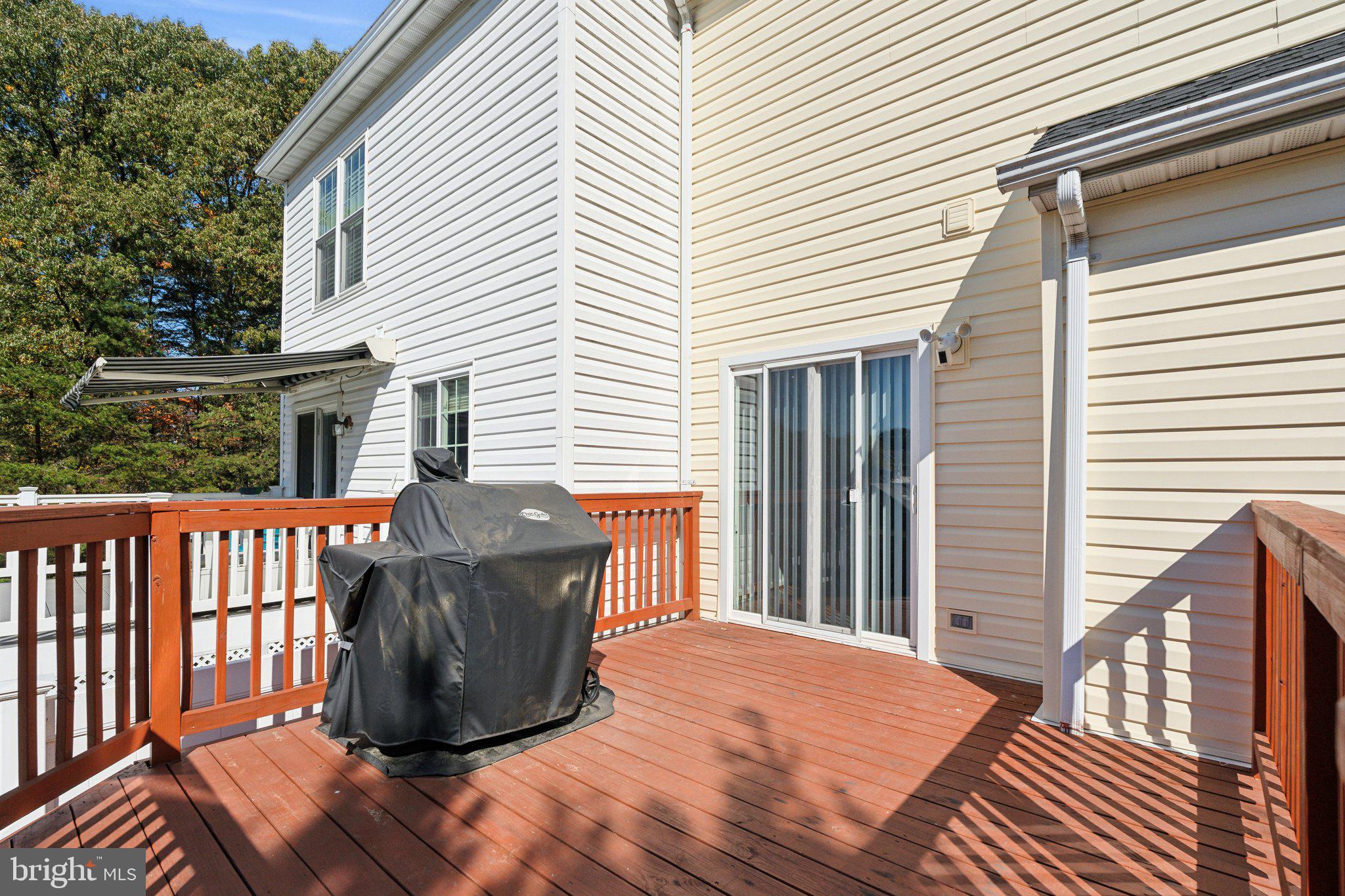 SEVEN OAKS - Residential