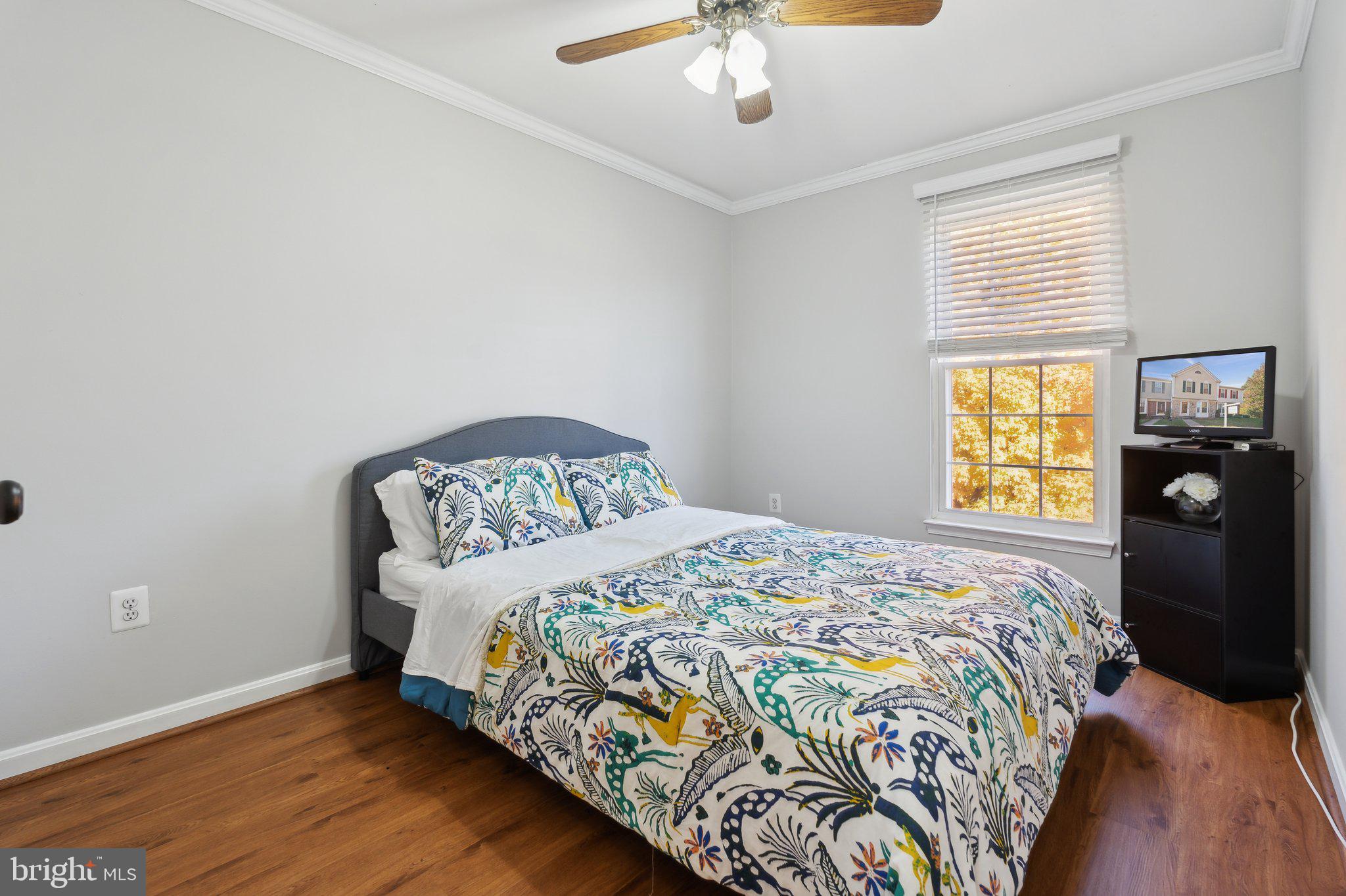 SEVEN OAKS - Residential