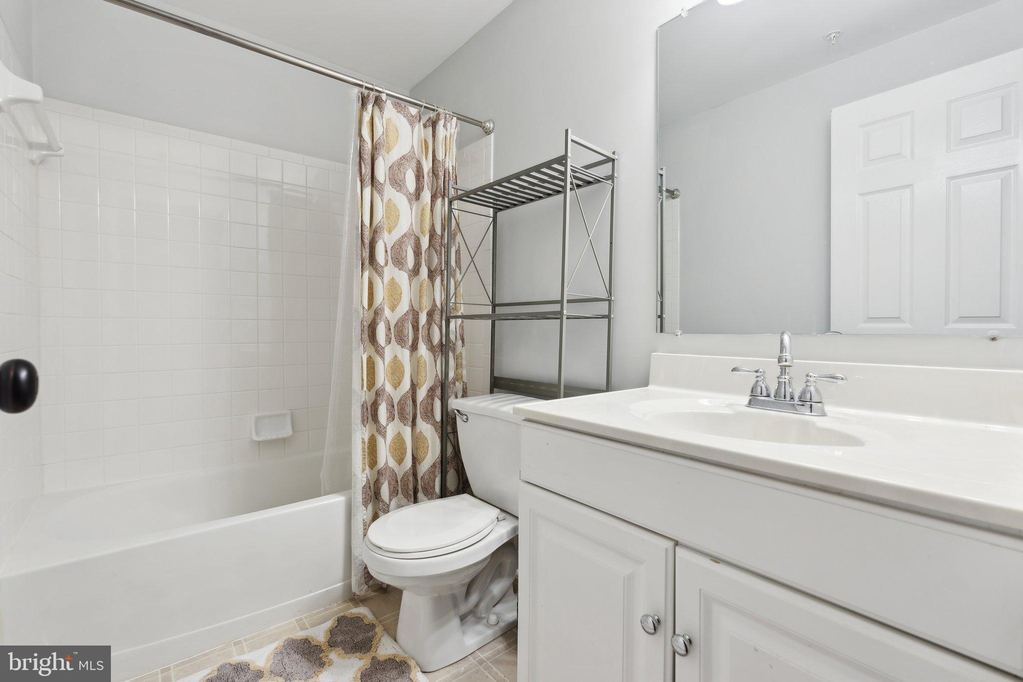 SEVEN OAKS - Residential