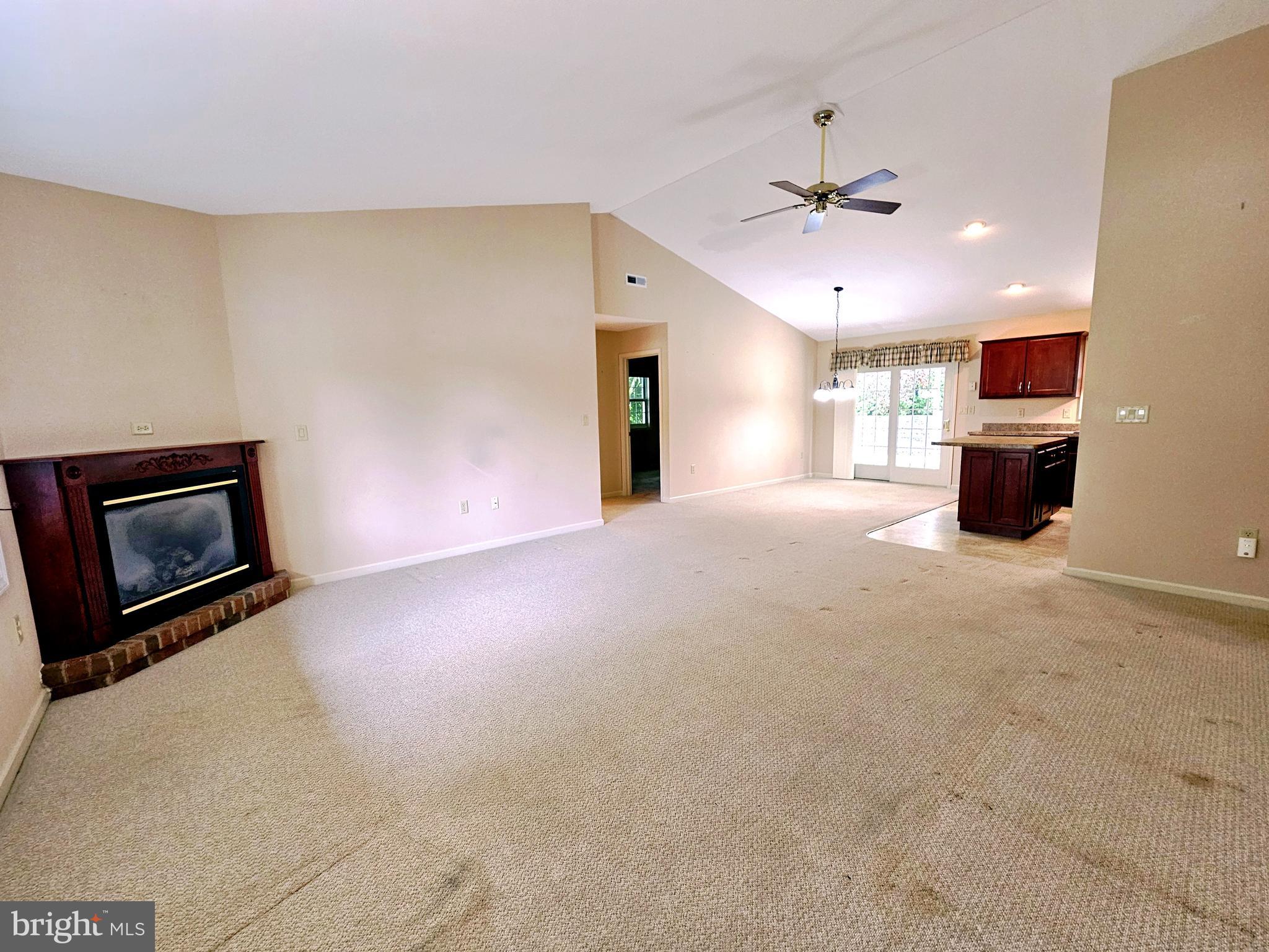 ARBOR GATE - Residential