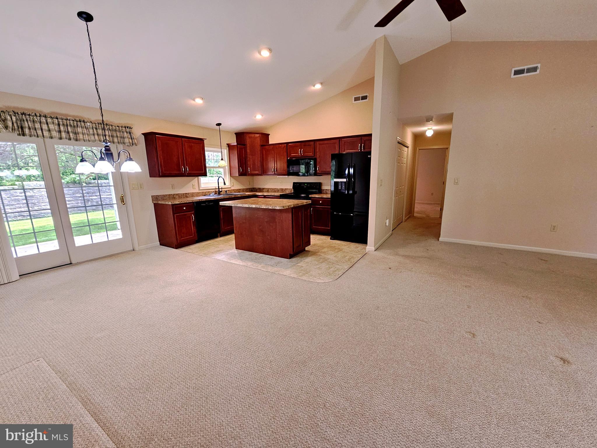 ARBOR GATE - Residential