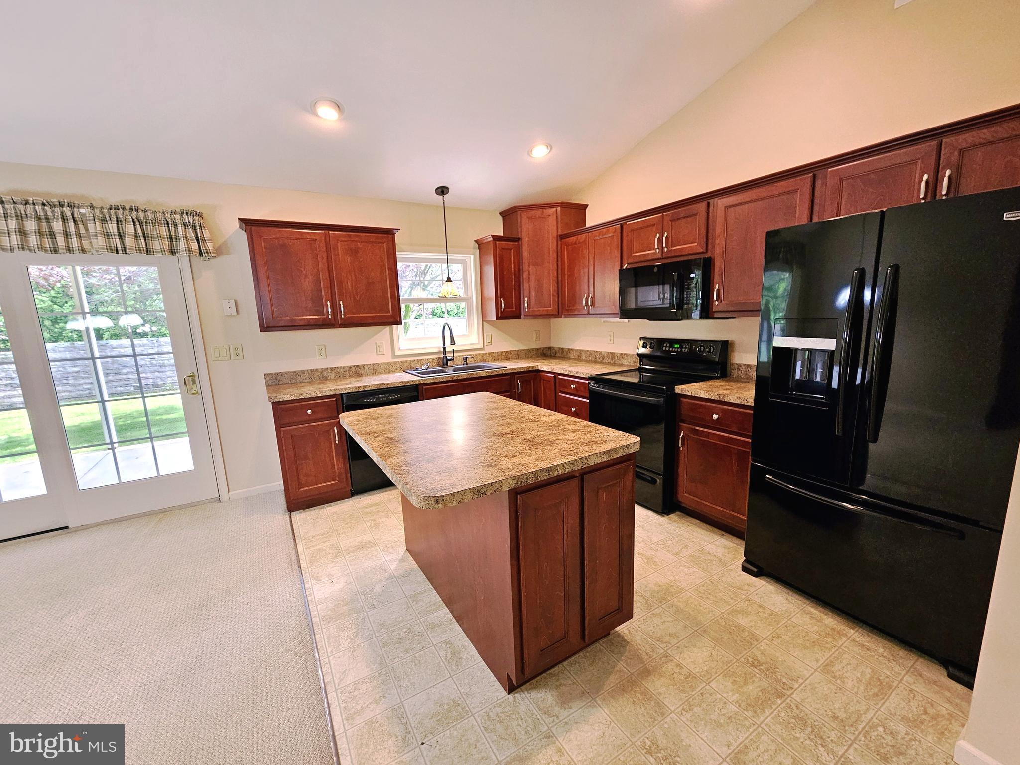 ARBOR GATE - Residential