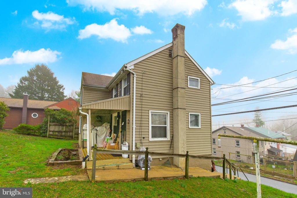 Photo of 790 E Hazel Avenue, Marietta, PA 17547 (MLS # PALA2047850)